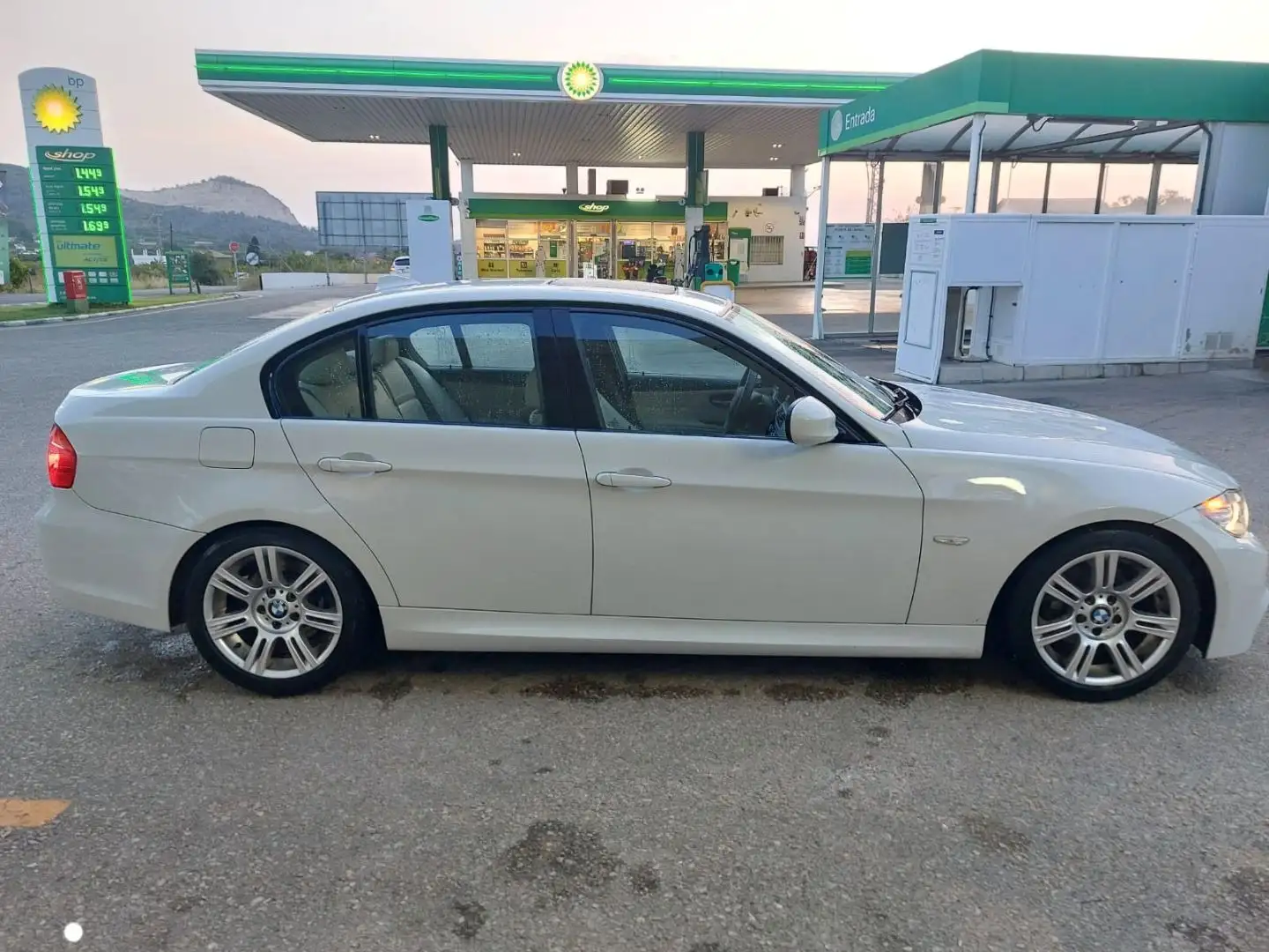 BMW 318 318i Blanc - 1