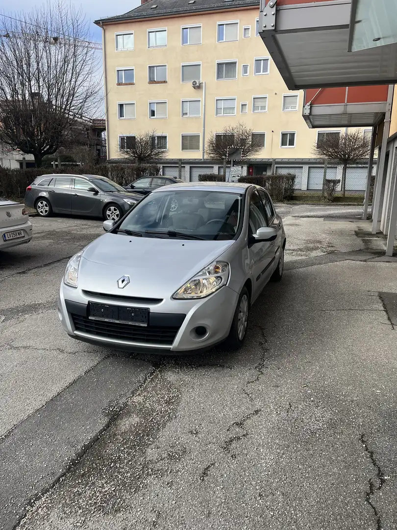 Renault Clio 1.2 16V 75 Night and Day - 2