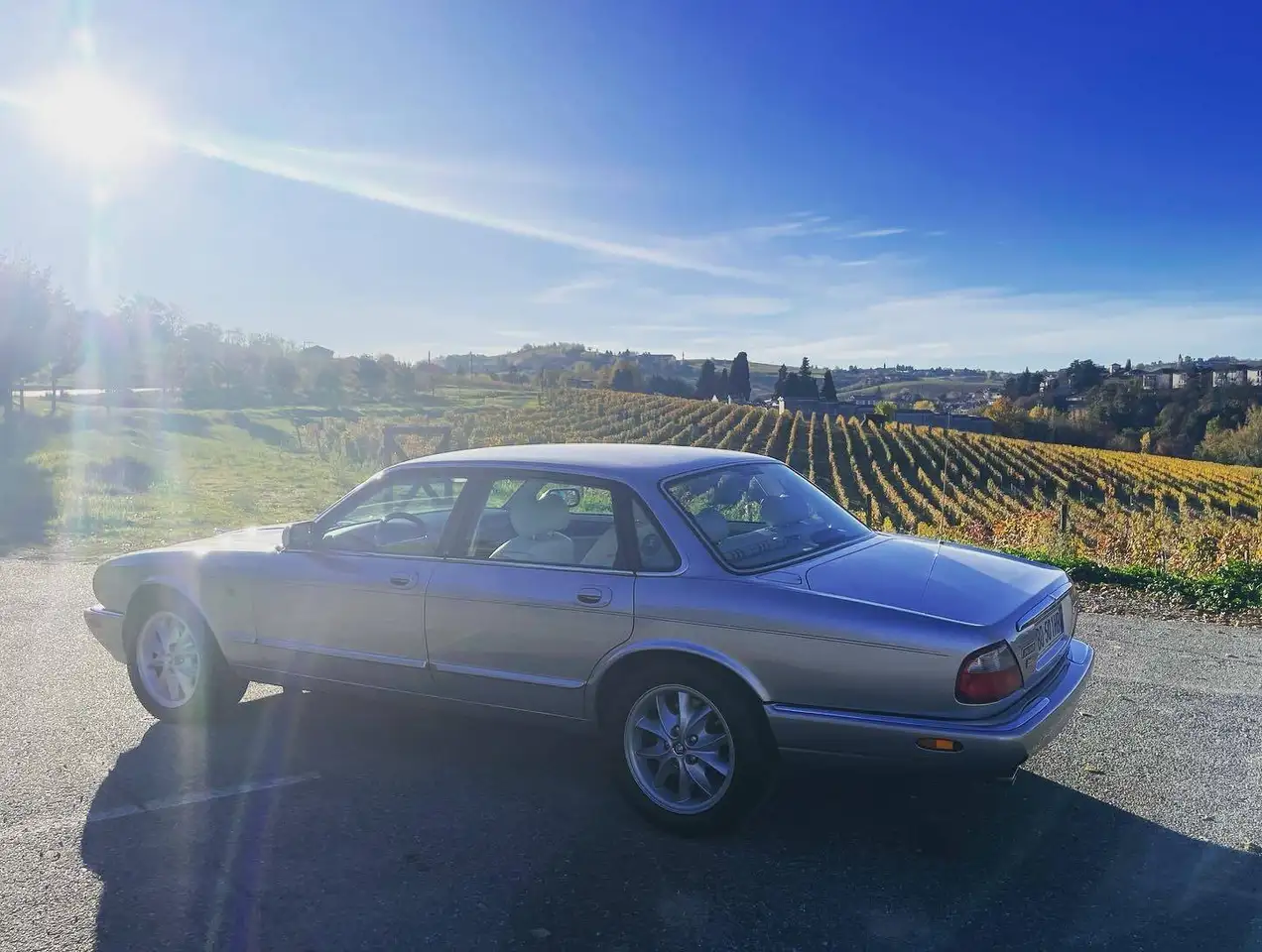 Jaguar XJ8 3.2, foto 9