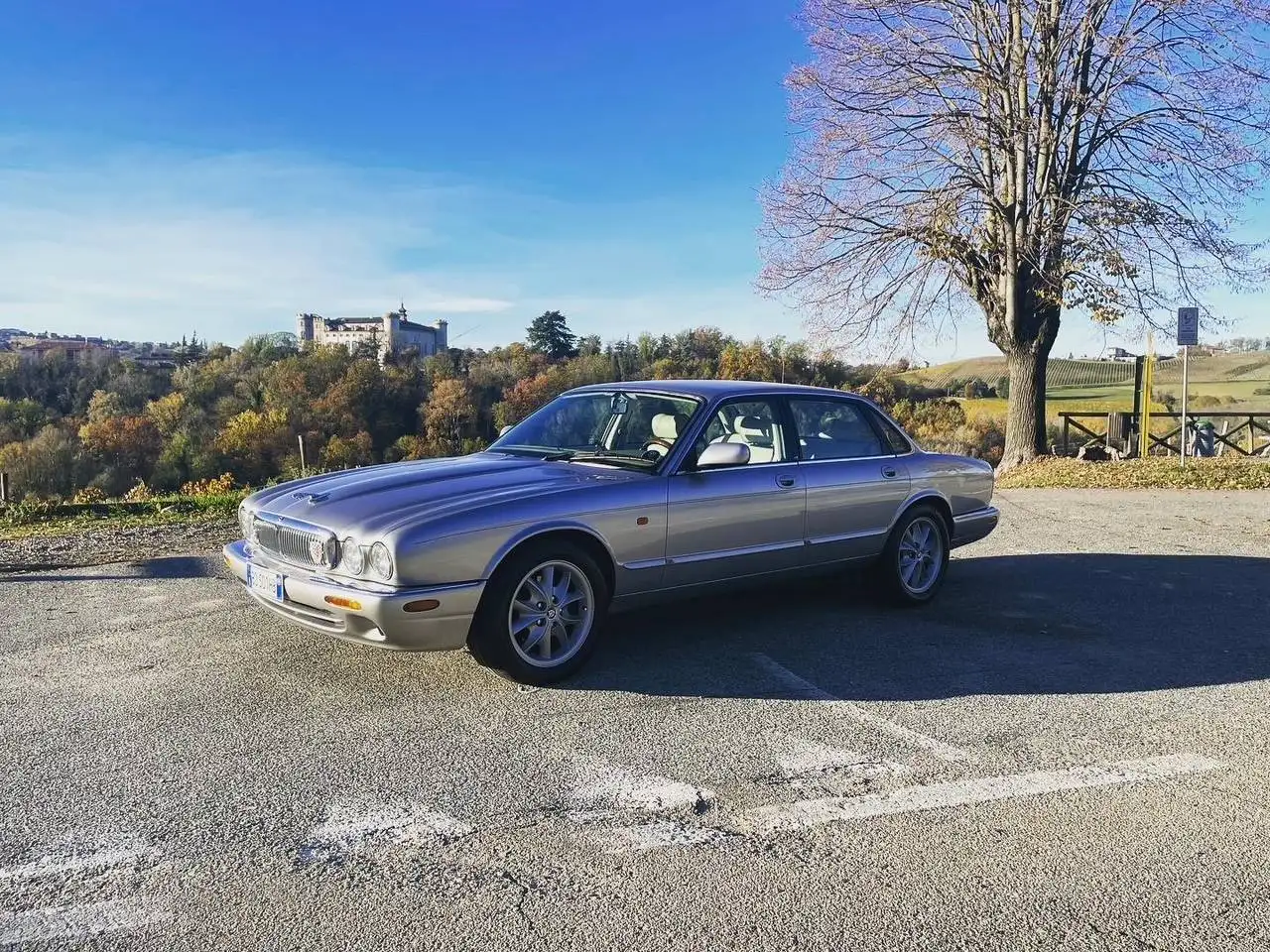 Jaguar XJ8 3.2, foto 8