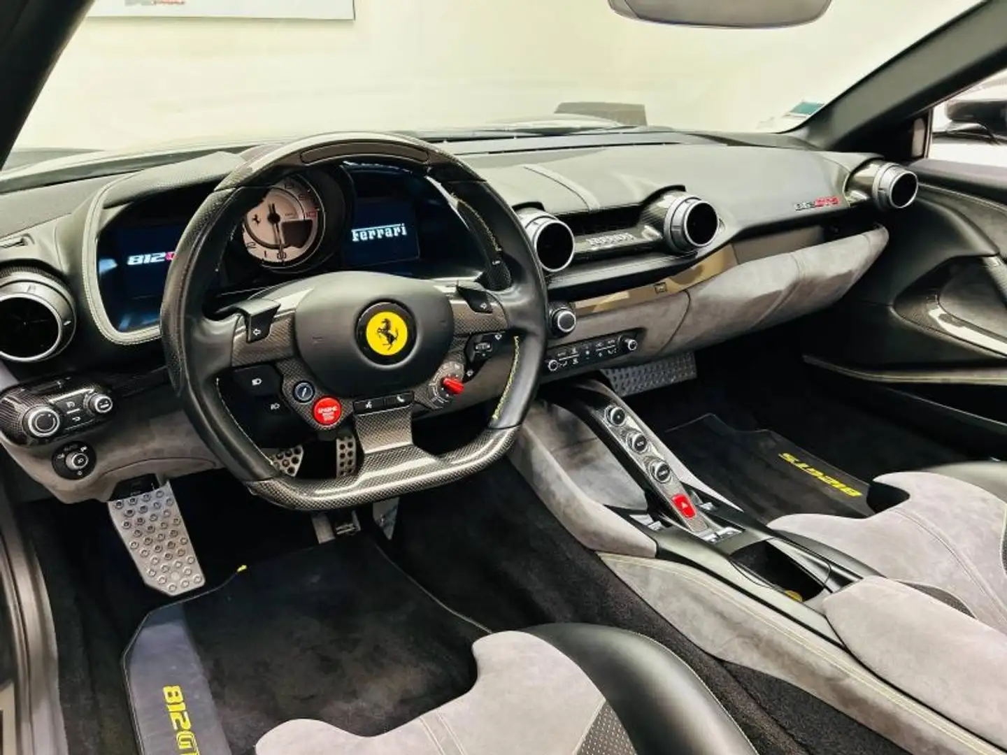 Ferrari 812 6.5 Grau - 2