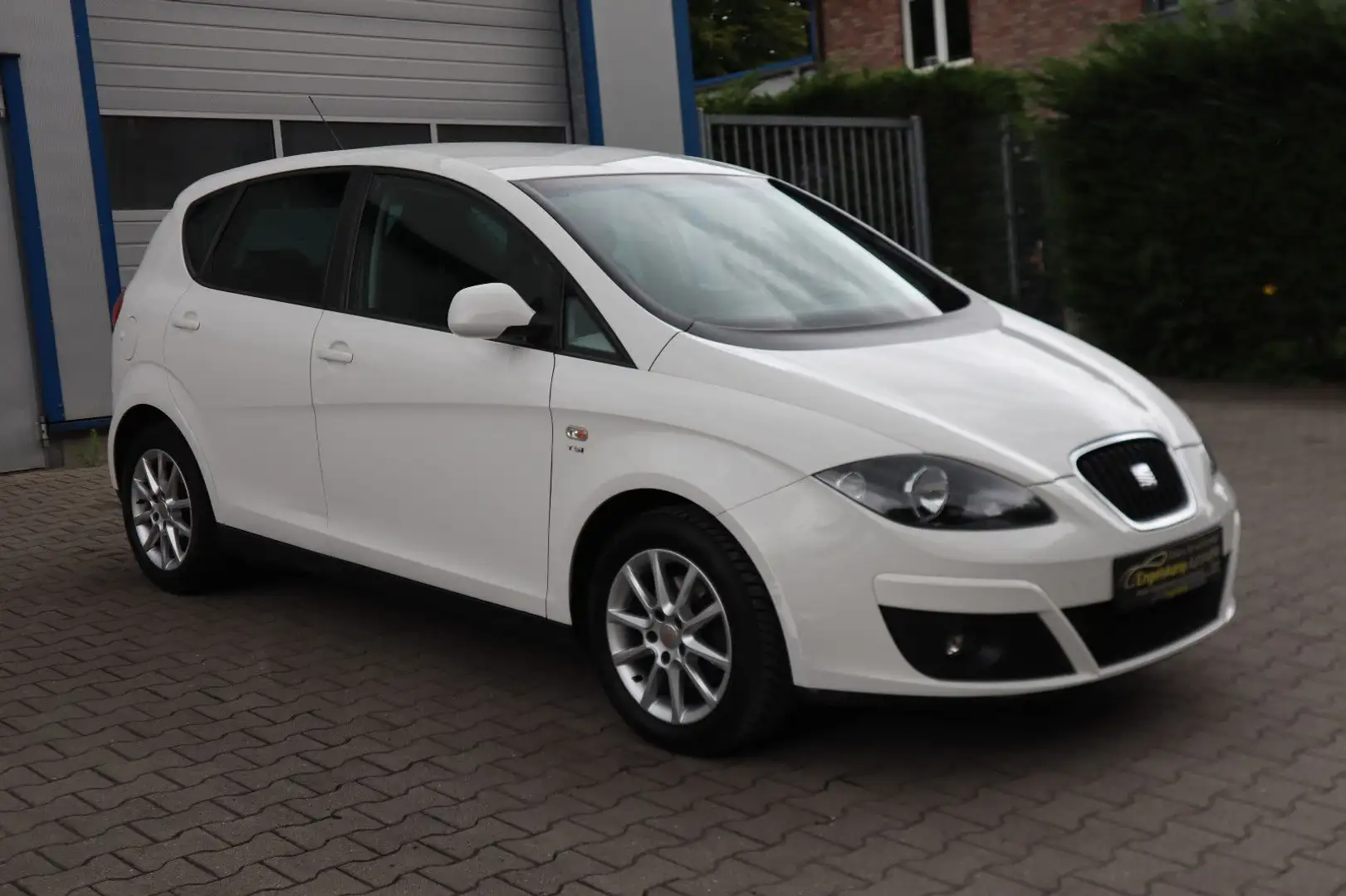 SEAT Altea 1.4 Stylance / Style/PDC/ALLW./MFL/TÜV NEU Weiß - 1