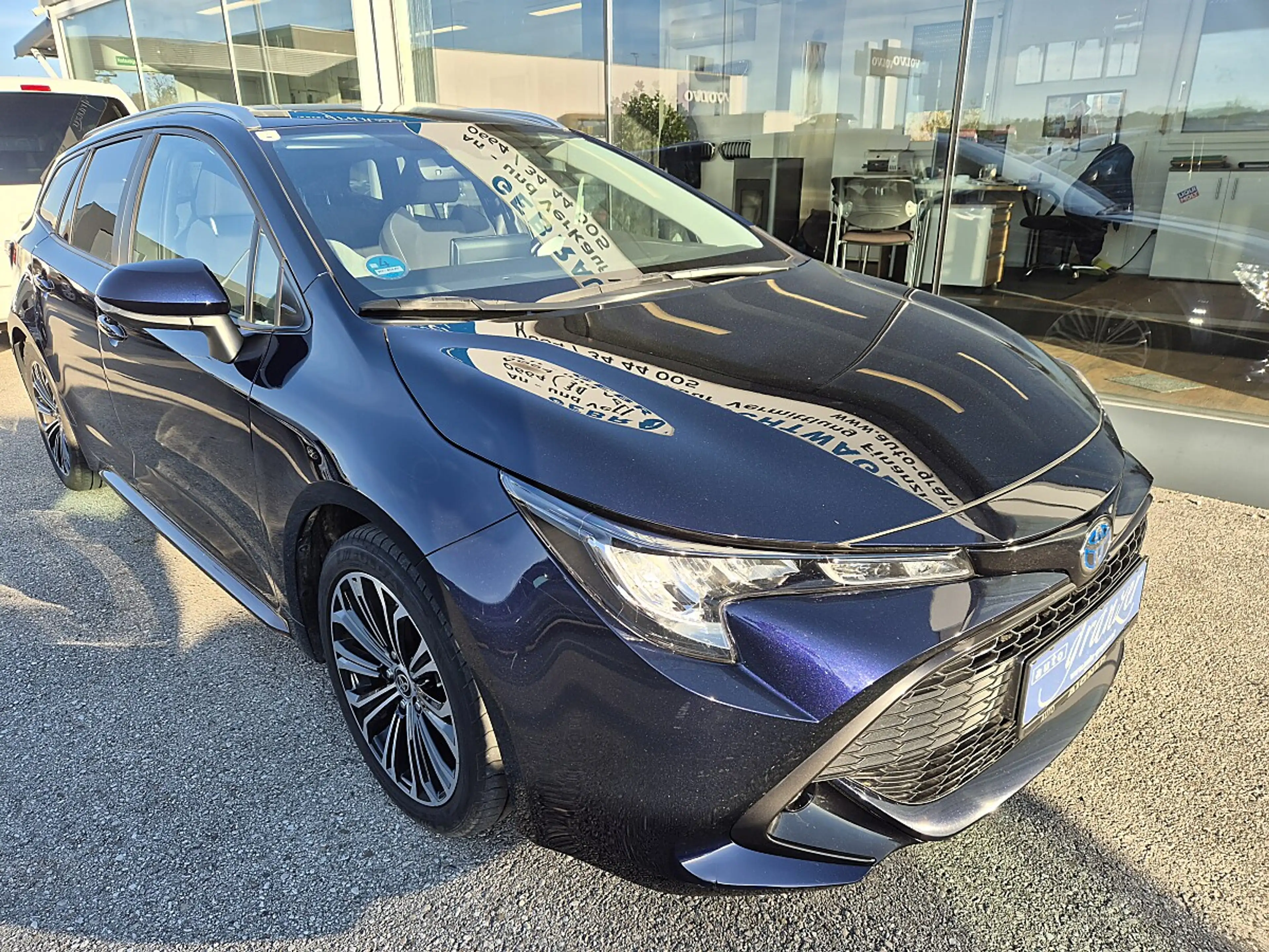 Toyota Corolla Kombi 1,8 Hybrid Active Drive — photo 2