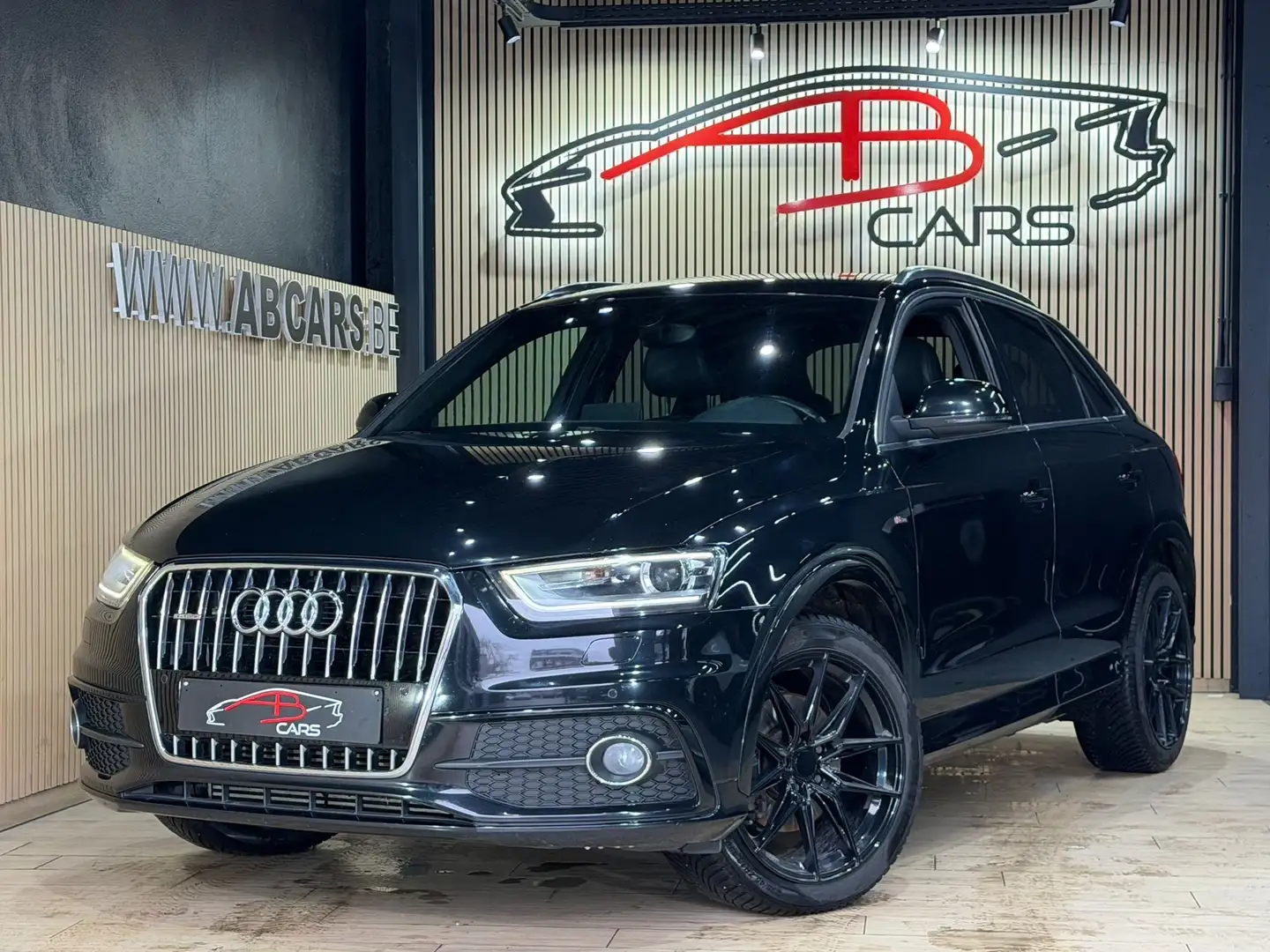 Audi Q3 2.0 TDi Quattro S line * GARANTIE 12 MOIS * Noir - 1
