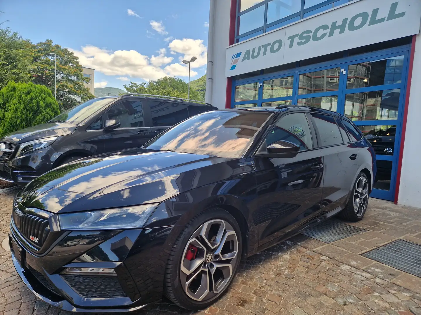 Skoda Octavia S.W.2.0 TDI200Cv DSG 4x4 RS VirCock DCC HeadUp ACC Nero - 1