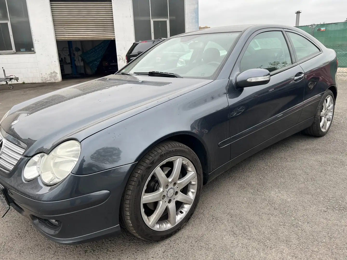 Mercedes-Benz C 180 C180 Coupe TOP ZUSTAND TU/AU 11/26 Grau - 2