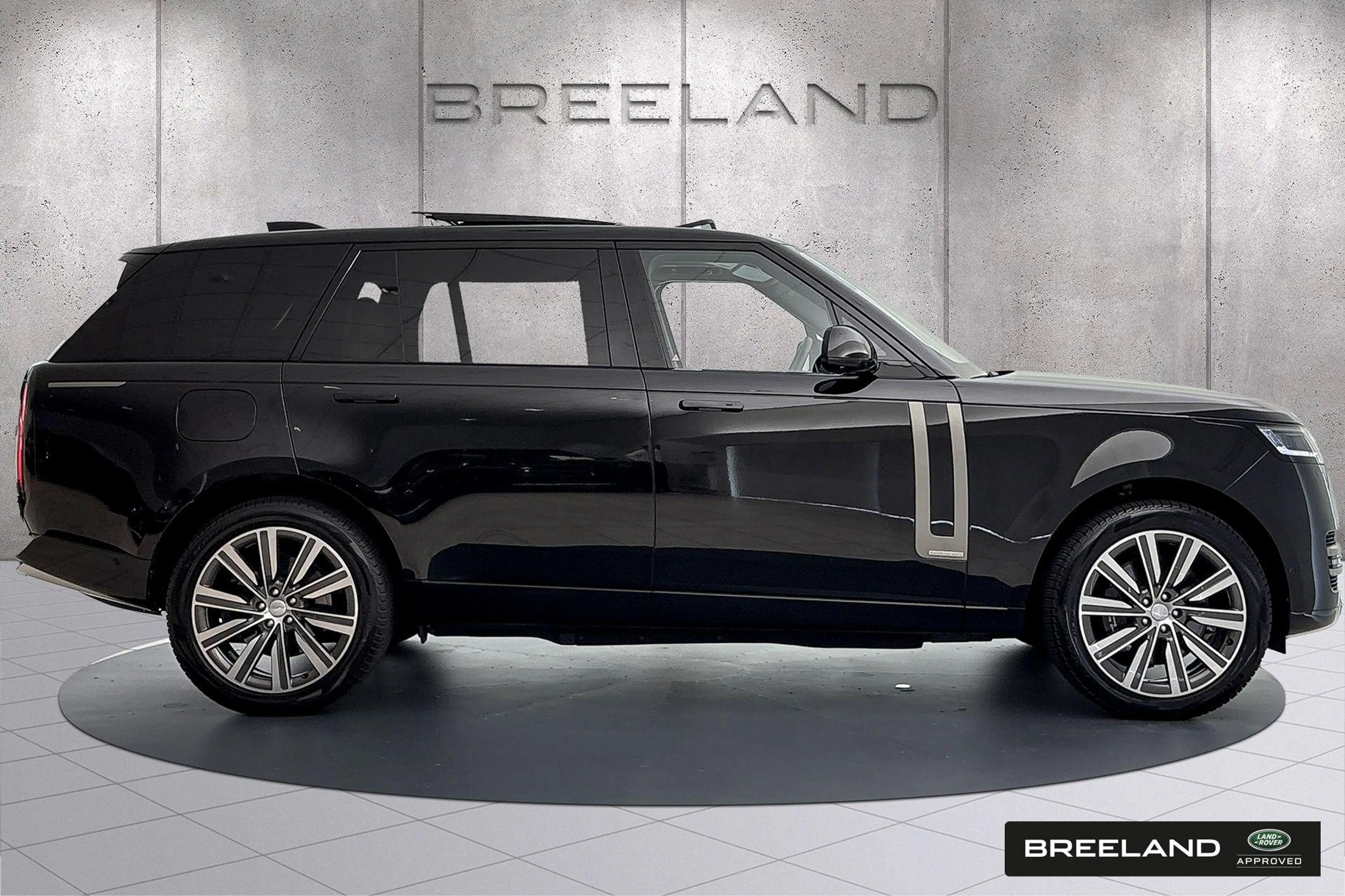 Land Rover Range Rover P440e LWB Autobiography | Massage | Long Wheel Bas — photo 3