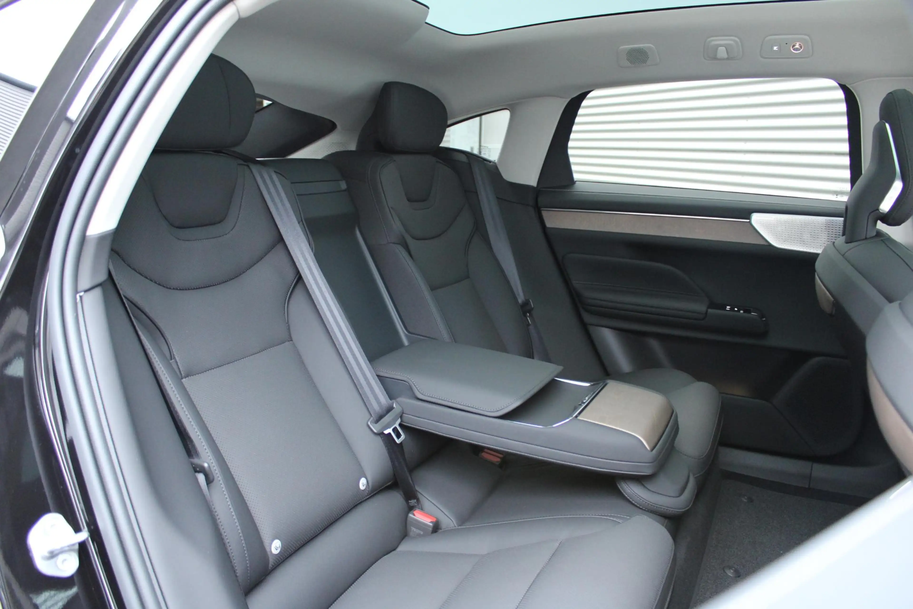 Volvo ES90 Single Motor Extended Range Ultra 92 kWh | Elektro — photo 5
