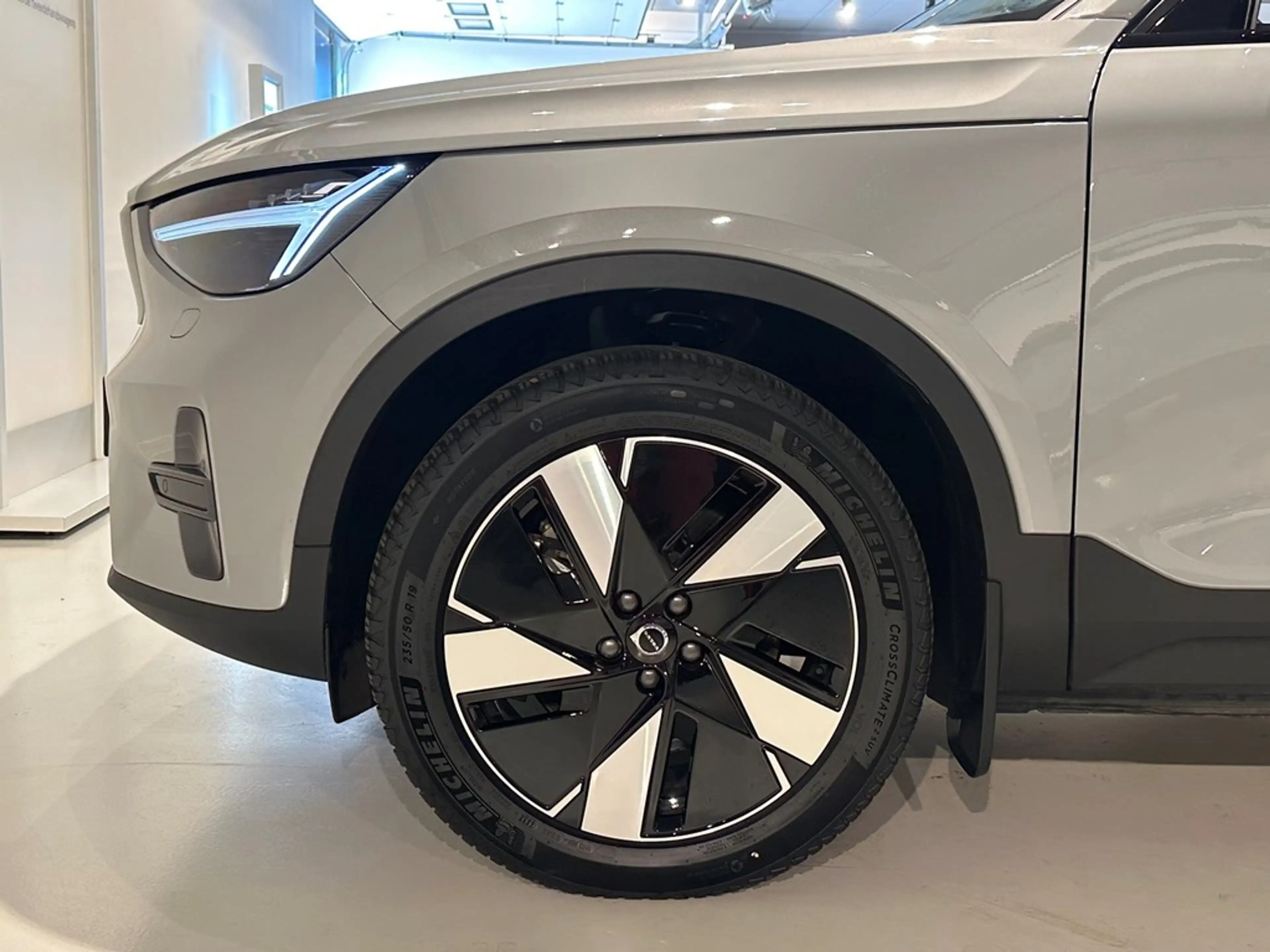 Volvo C40 Recharge + electr trekhaak — photo 3