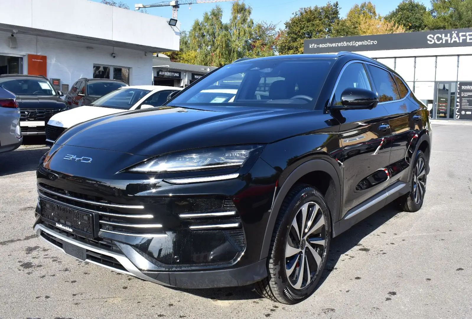 BYD Seal U DM-i Design 238kW AWD Pano HUD 360 SOFORT Schwarz - 1