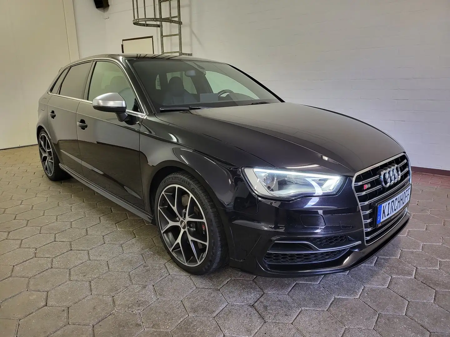 Audi S3 2.0 TFSI S tronic quattro Sportback NAVI PDC Noir - 2