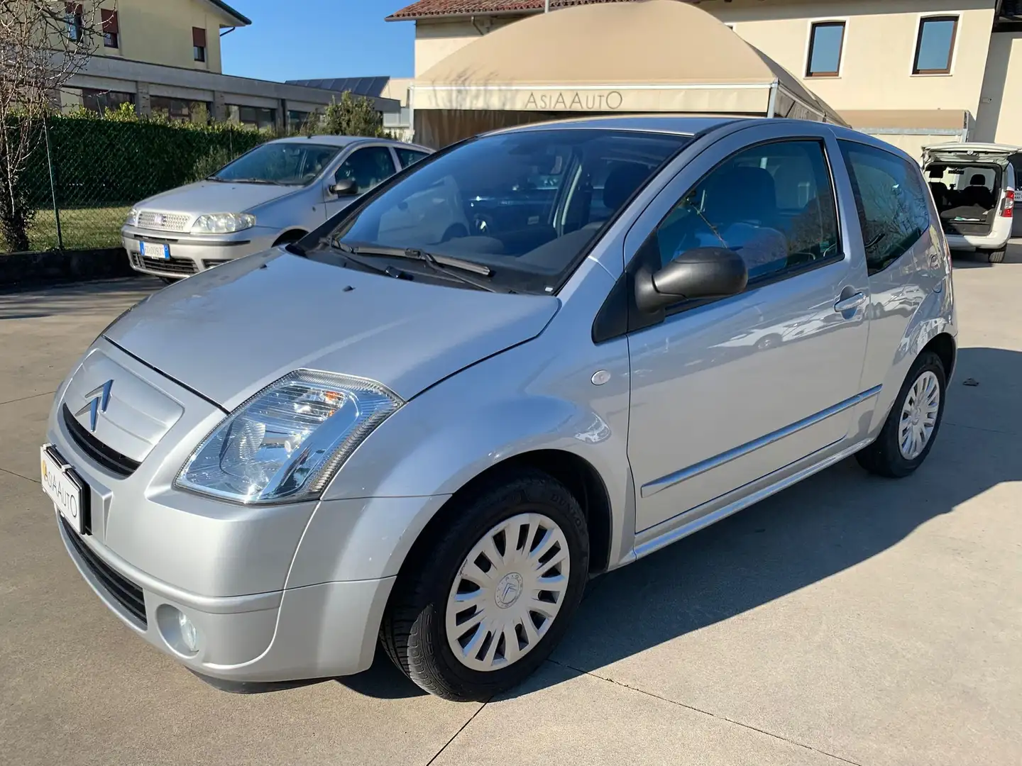 Citroen C2 1.1 Exclusive 45.000km Plateado - 1
