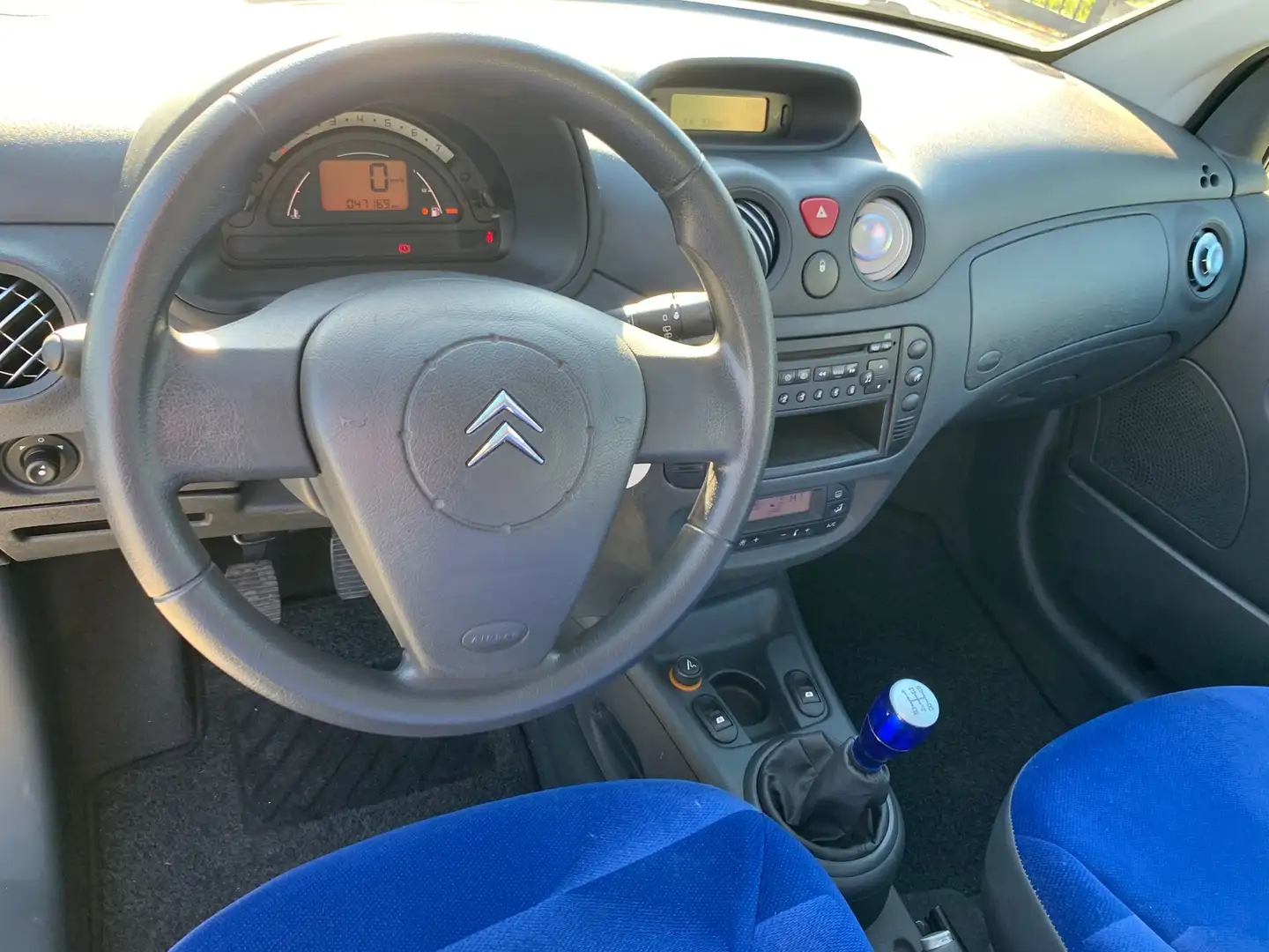 Citroen C2 1.1 Exclusive 45.000km Plateado - 2