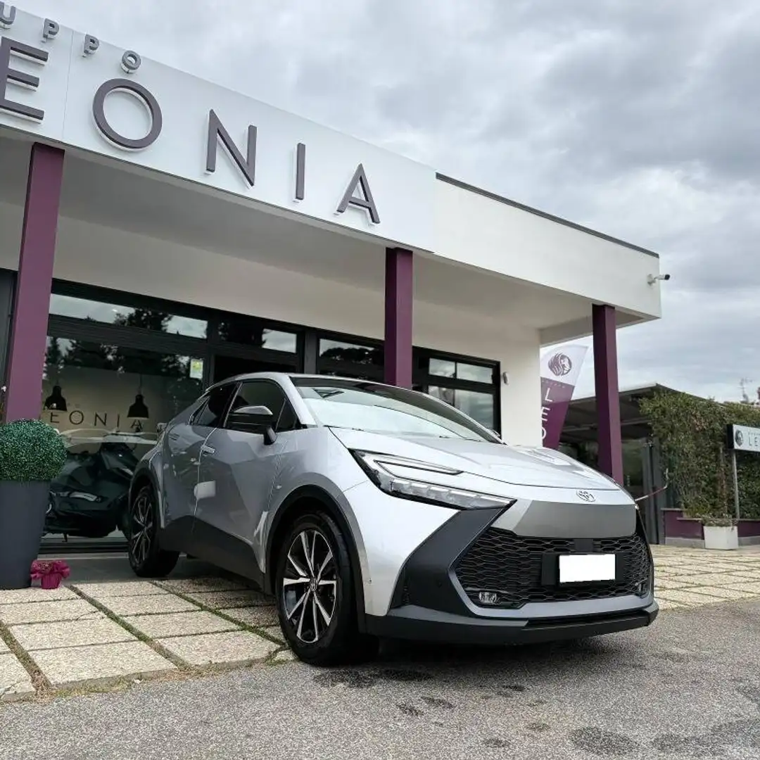 Toyota C-HR 1.8 hev Trend fwd e-cvt Plateado - 1