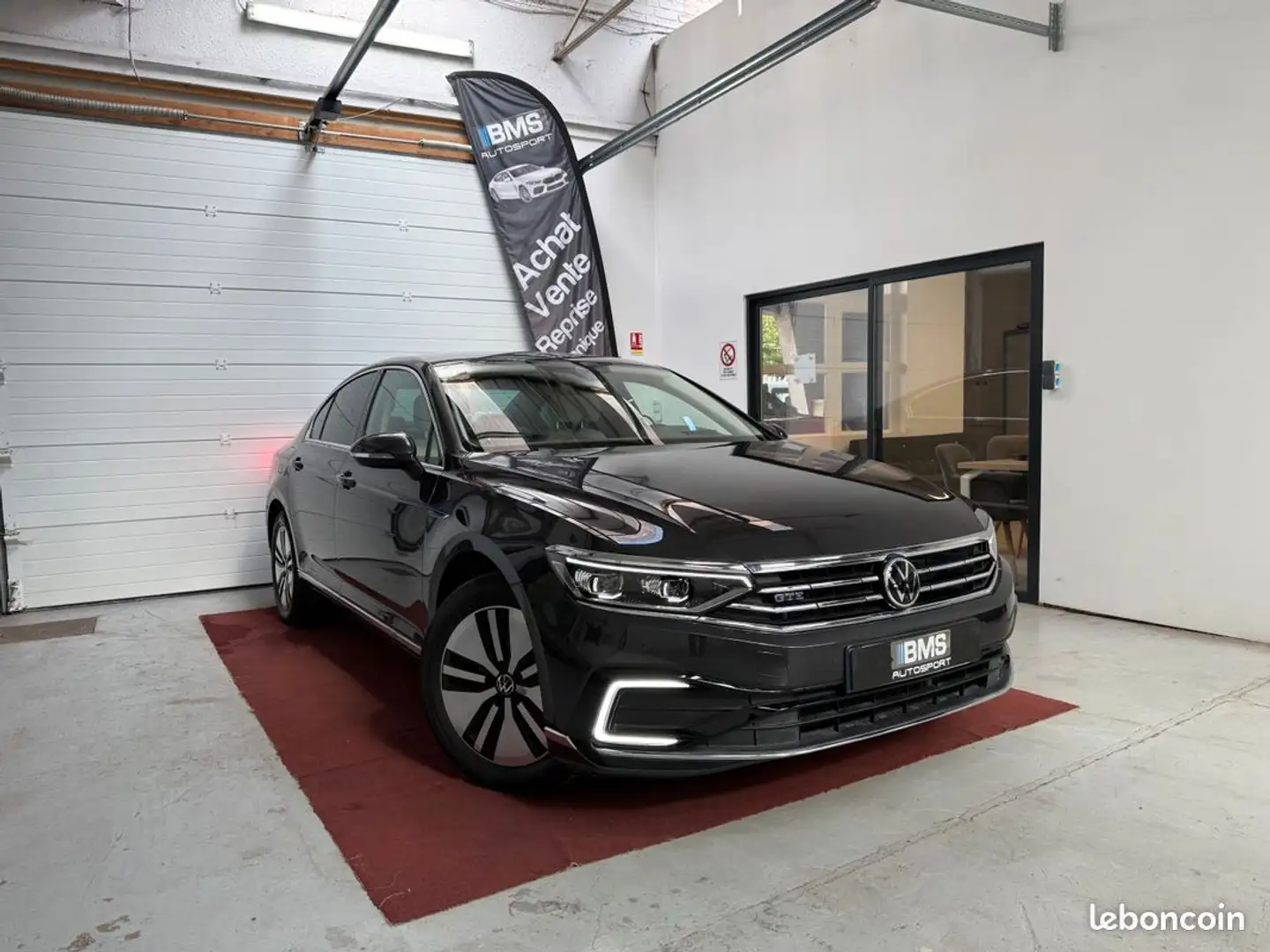 Volkswagen Passat GTE 1.4 TSI Hybride 218ch DSG6 (Cuir beige, Affich Bleu - 1