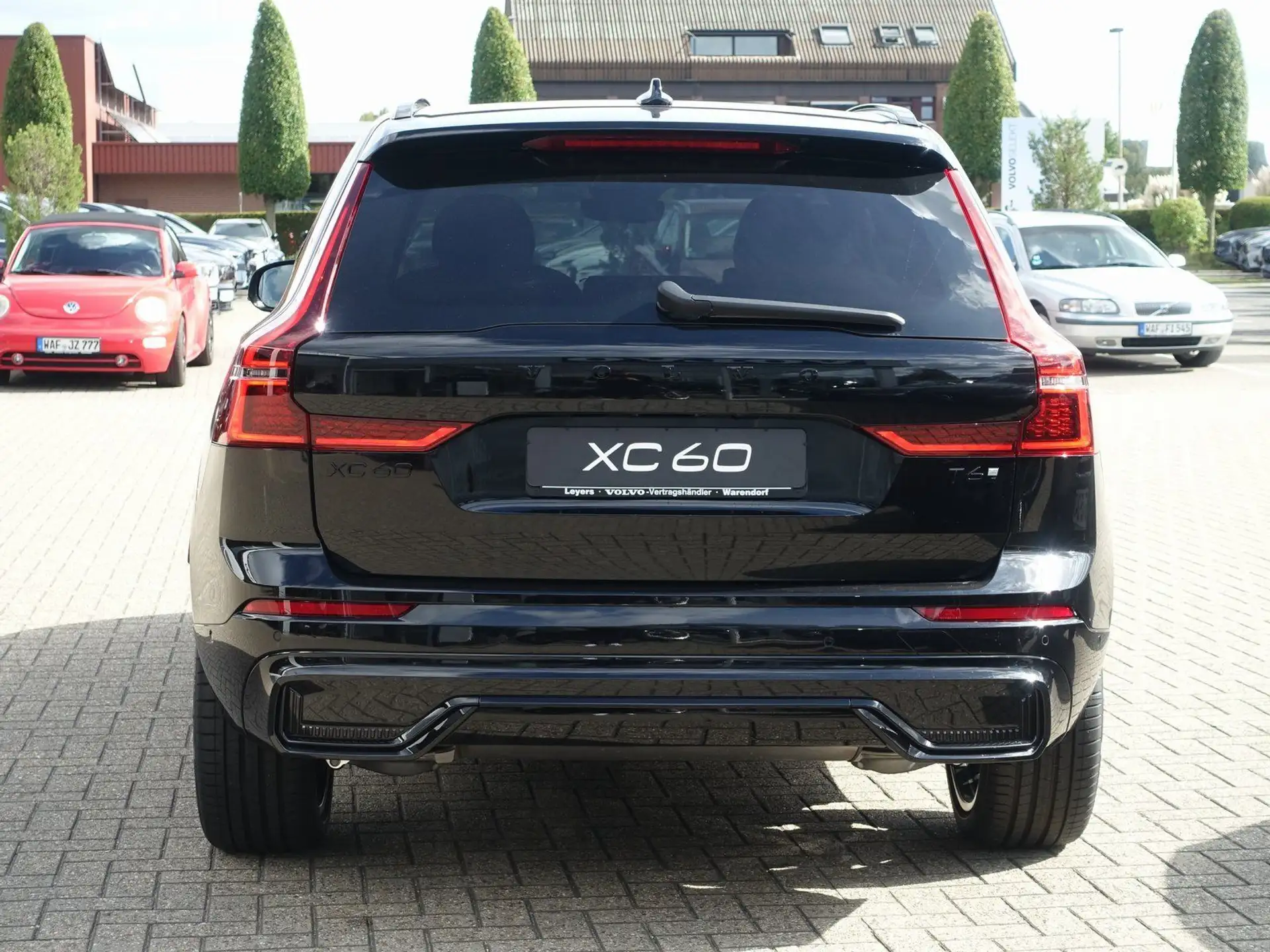 볼보 Volvo XC60 T6 2026 검정 사진 5