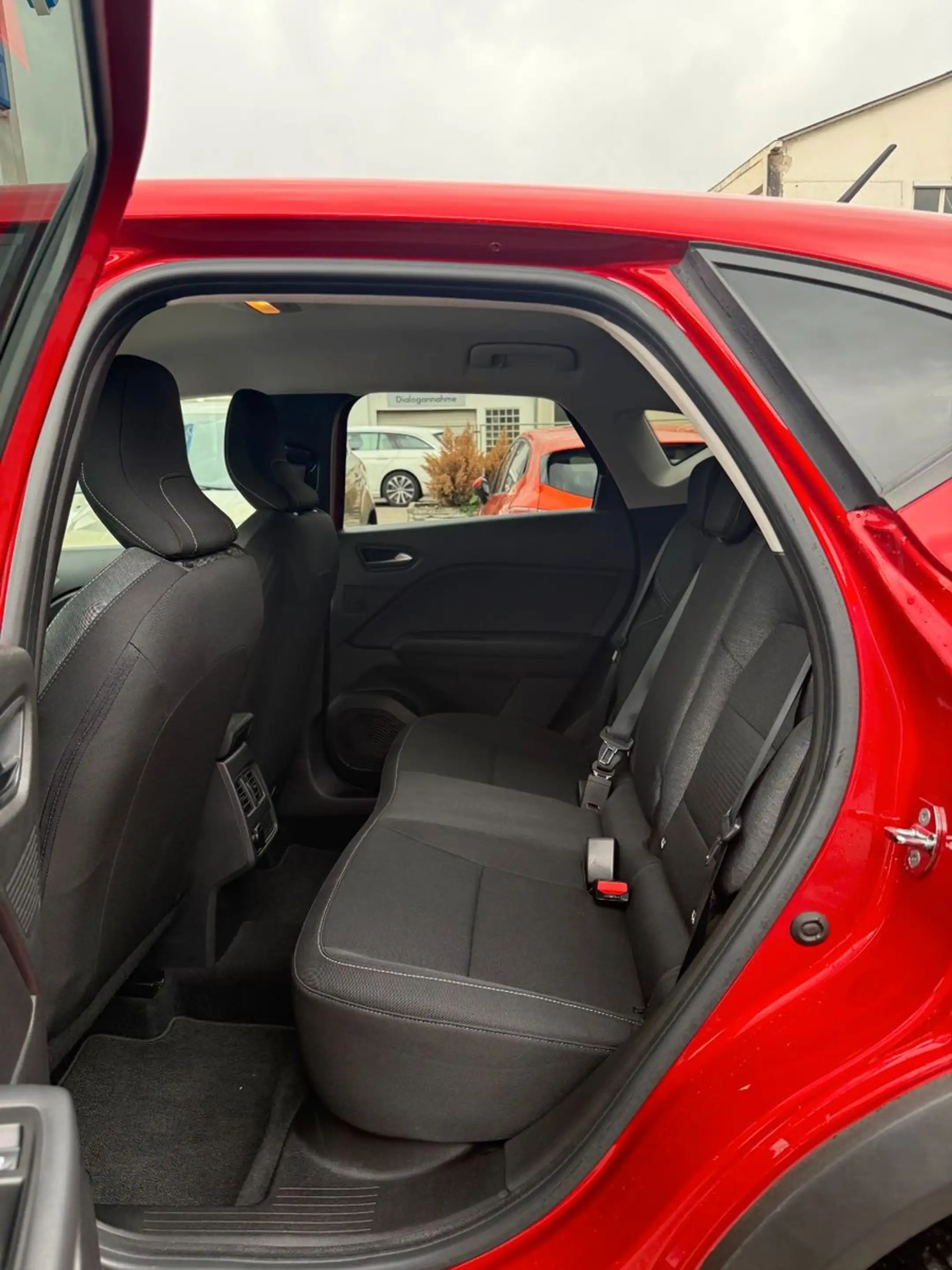 Renault Captur II Experience — photo 8