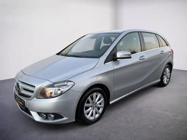 Mercedes-Benz B 200 CDI (246.201) *Erstbesitz*