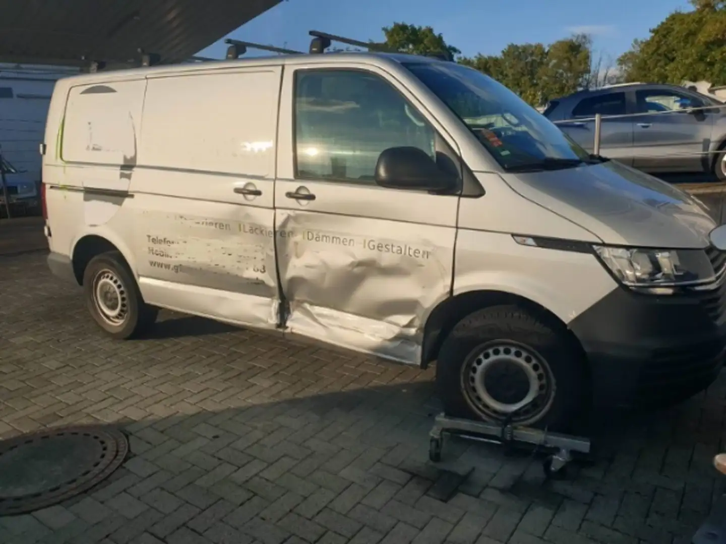 Volkswagen T6 Transporter 2.0 TDI+DSG+UNFALL Silber - 1