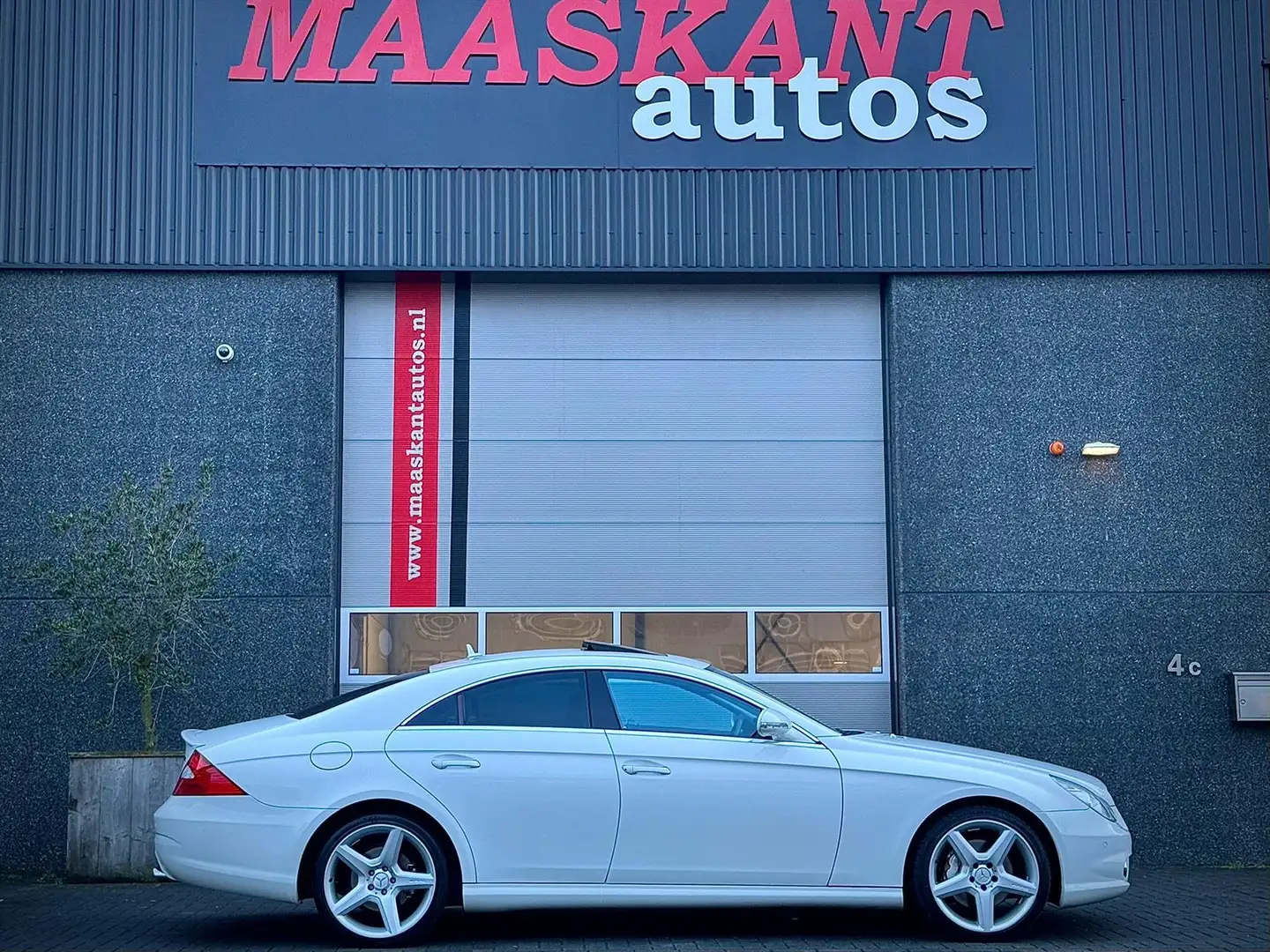 Mercedes-Benz CLS 350 Aut / Amg pack / Sunroof / Android audio / Camera Blanc - 1