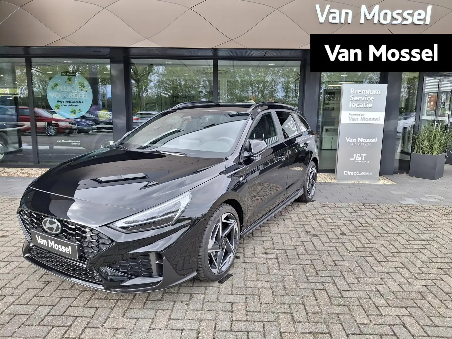 Hyundai i30 Wagon 1.5 T-GDi MHEV N Line | Navigatie | Achterui Zwart - 1