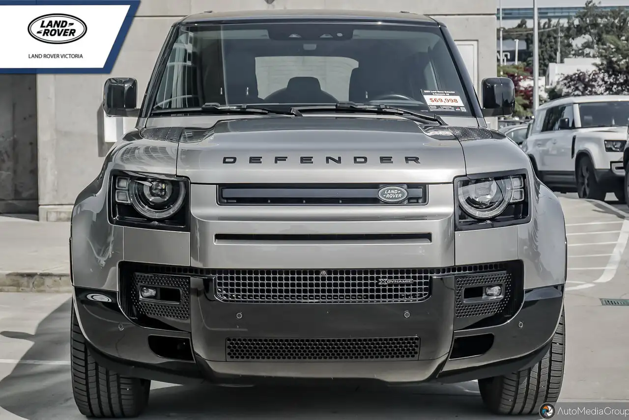 Land Rover Defender снимка Land Rover Defender