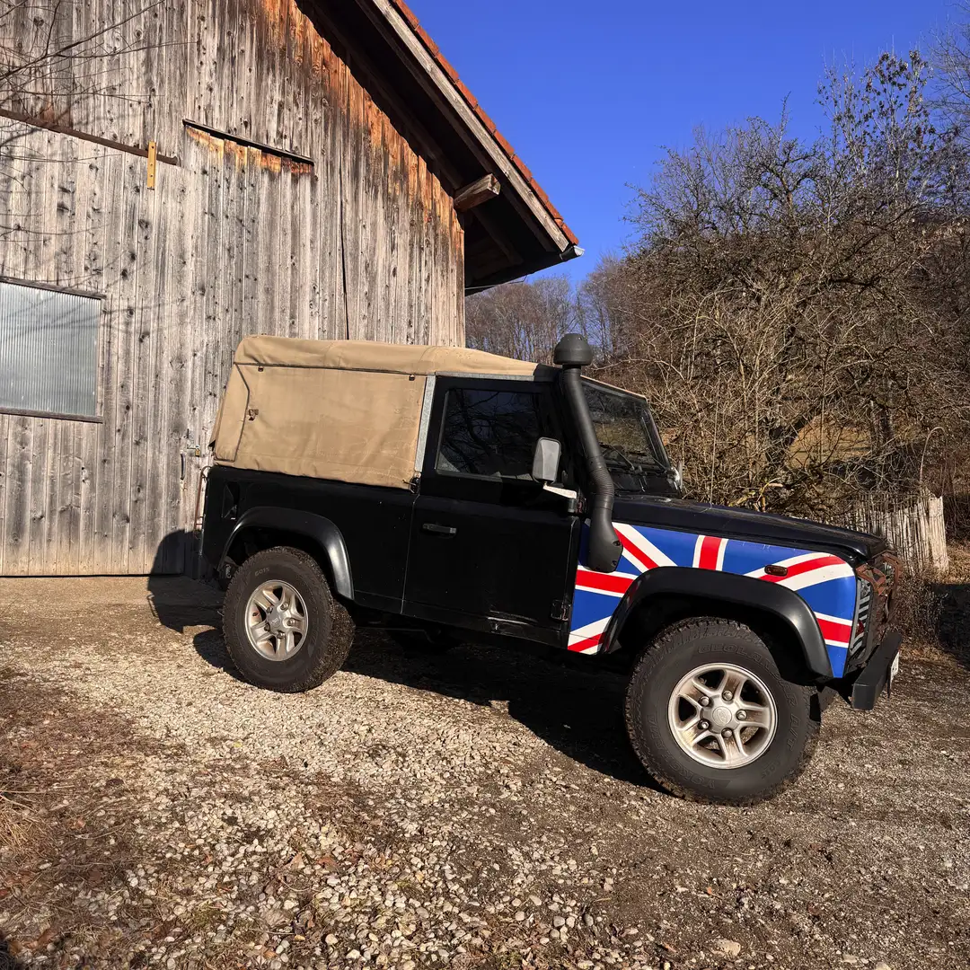 Land Rover Defender 90er TD5 Soft Top Schwarz - 2