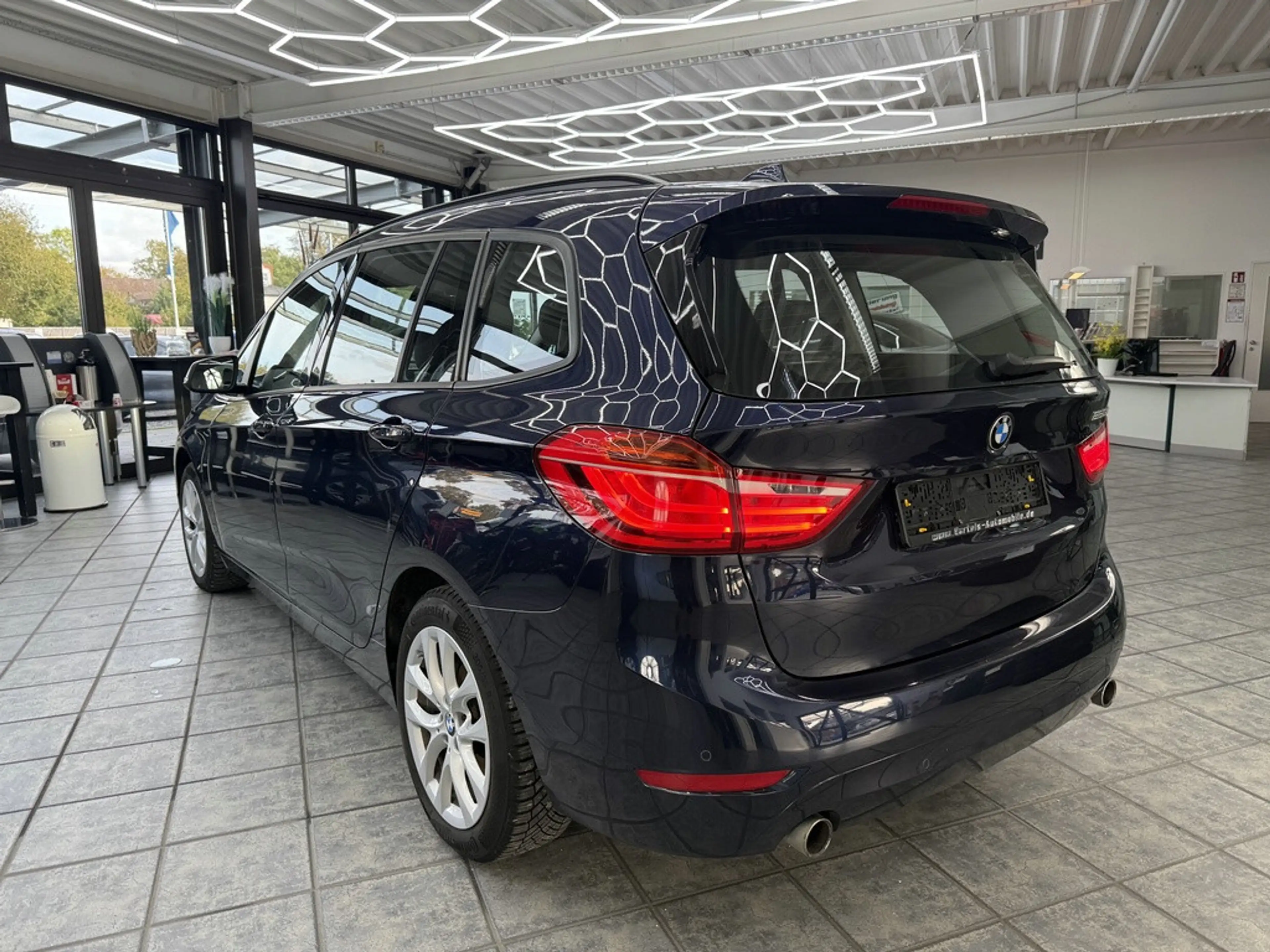 BMW 220 d Advantage, LED, Leder, Navi — photo 12