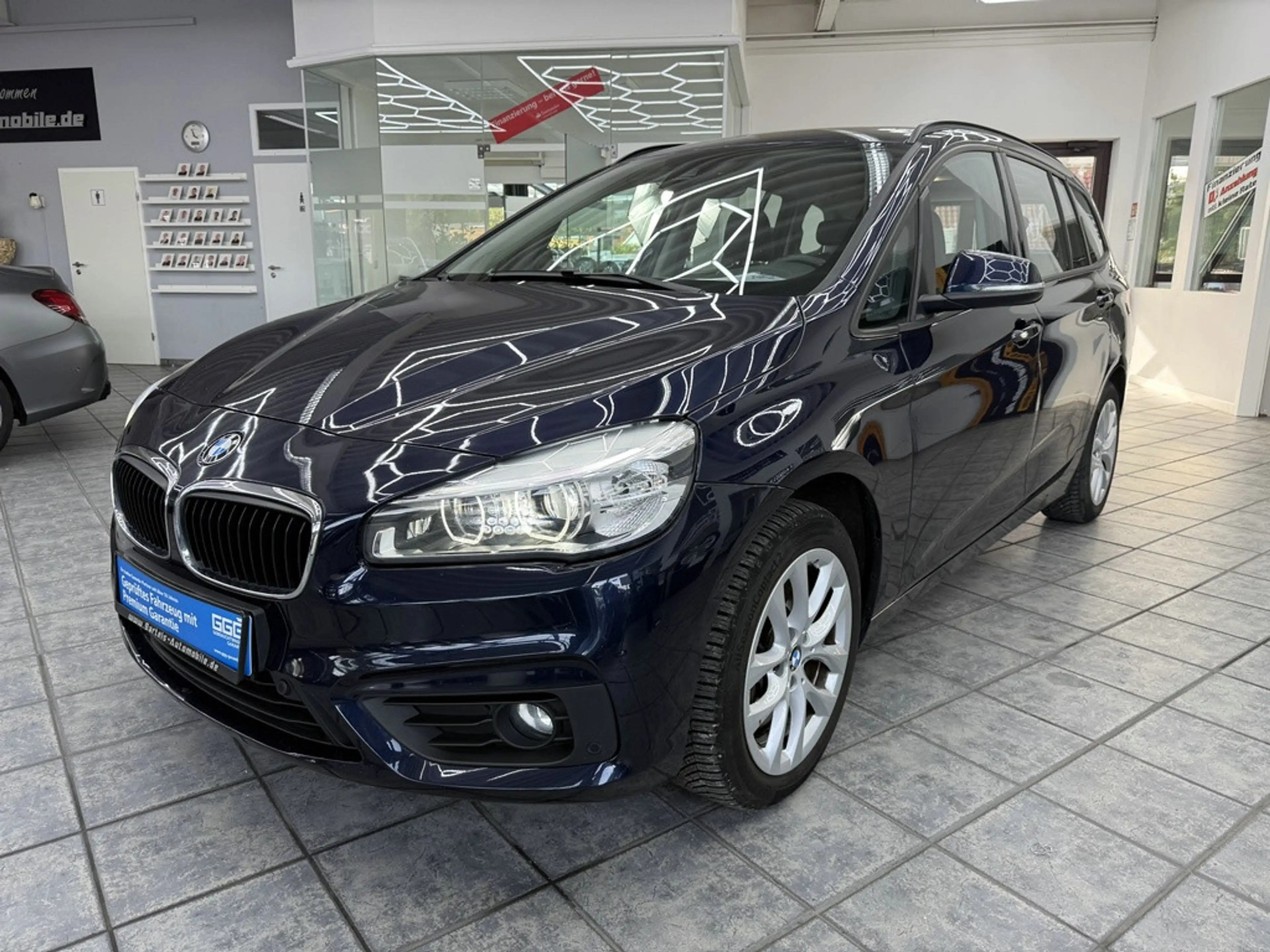 BMW 220 d Advantage, LED, Leder, Navi — photo 9