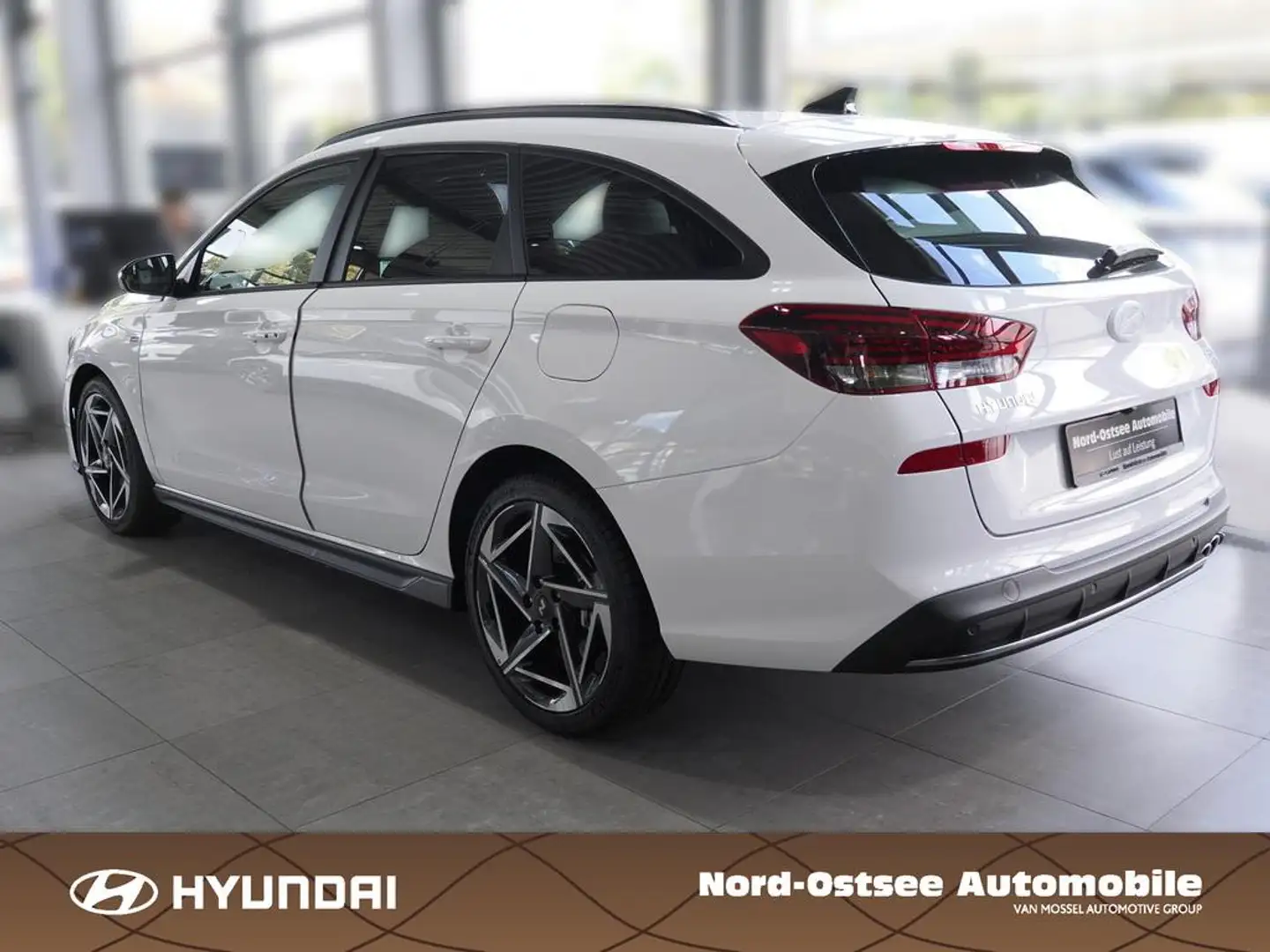 Hyundai i30 FL Kombi N Line  Pano Sitz-Paket Bianco - 2