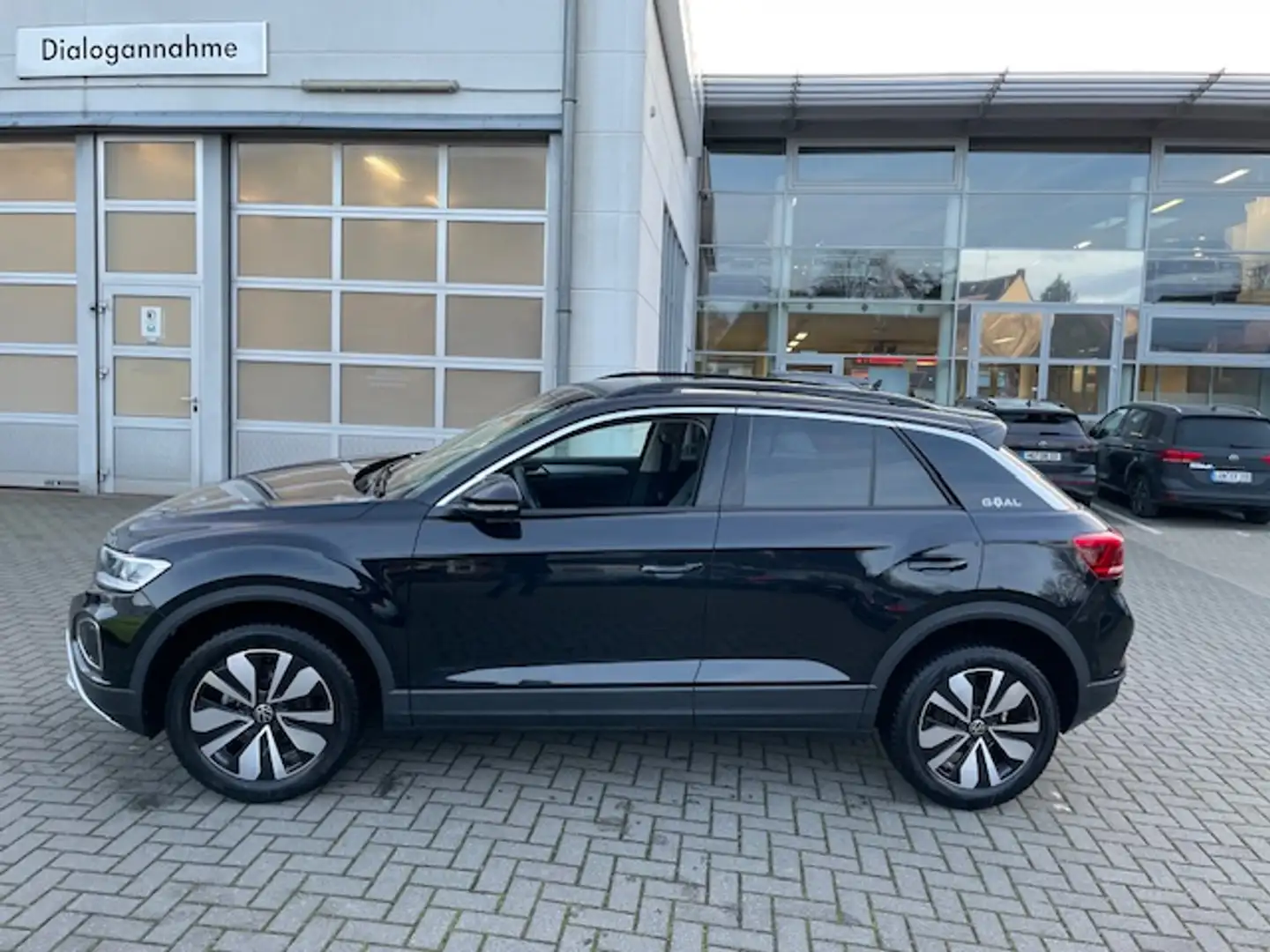 Volkswagen T-Roc 1.5TSi DSG Goal Standheiz. Navi ACC SideAssit 1... Schwarz - 2
