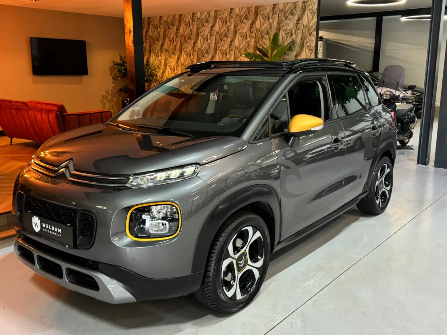 Citroen C3 Aircross 1.2 PureTech Rip Curl Garantie Pano CarPlay 360 Ca Grijs - 2