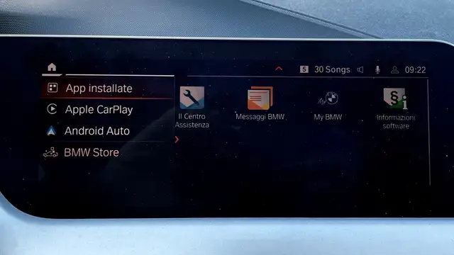 BMW 1 Series view 14