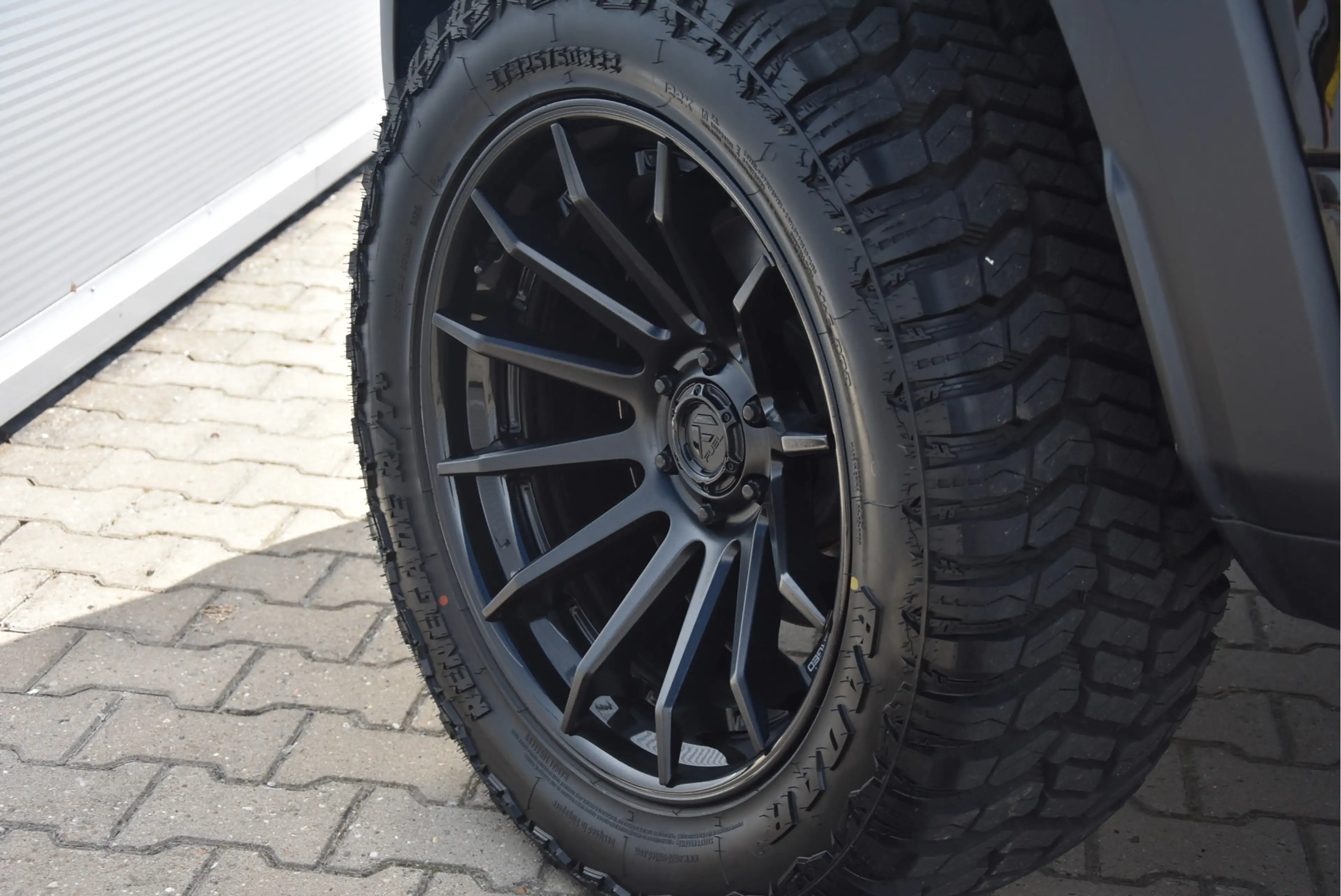 Dodge RAM 1500 6.2 V8 4x4 Crew Cab TRX | 22 inch | LPG — photo 20