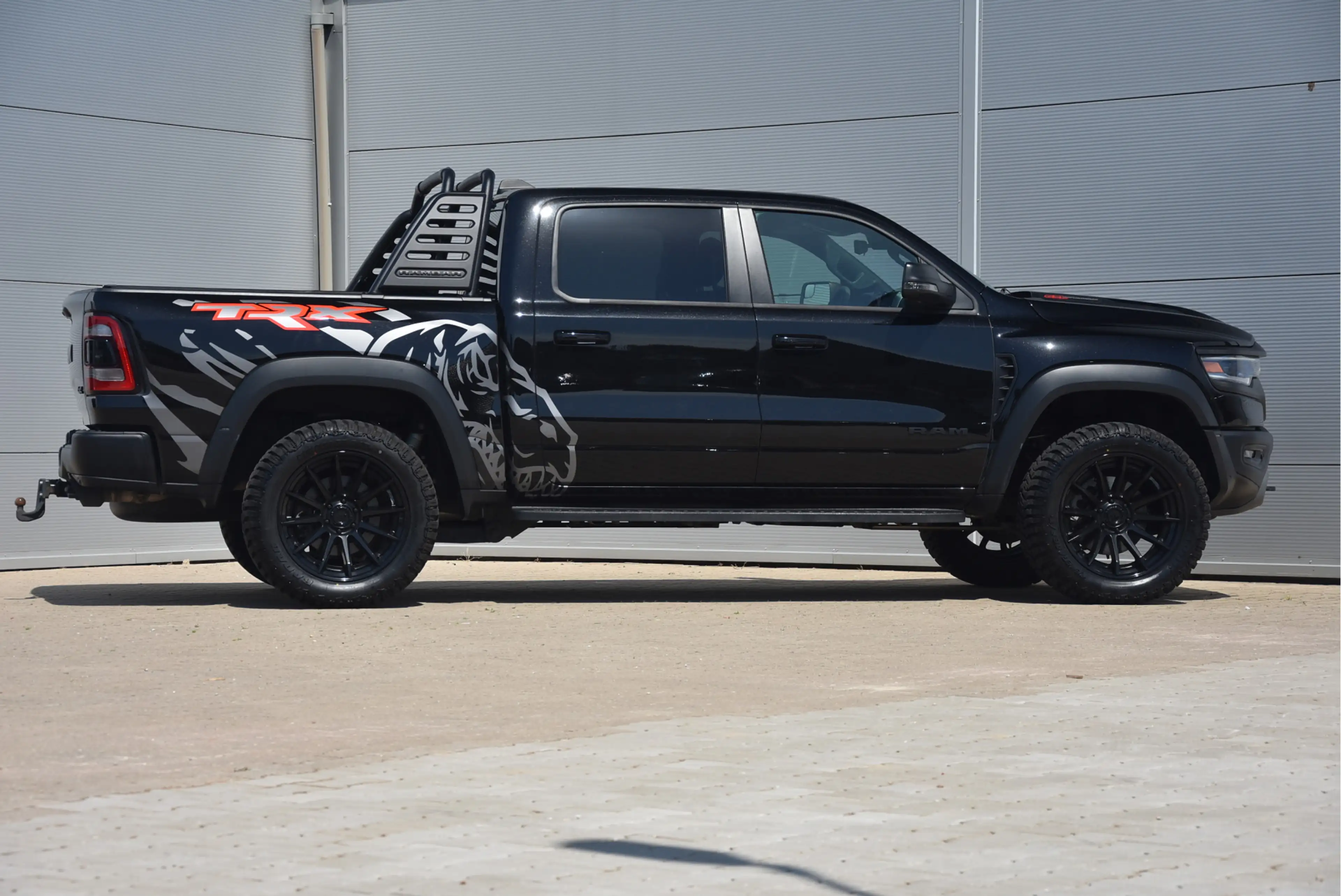 Dodge RAM 1500 6.2 V8 4x4 Crew Cab TRX | 22 inch | LPG — photo 18
