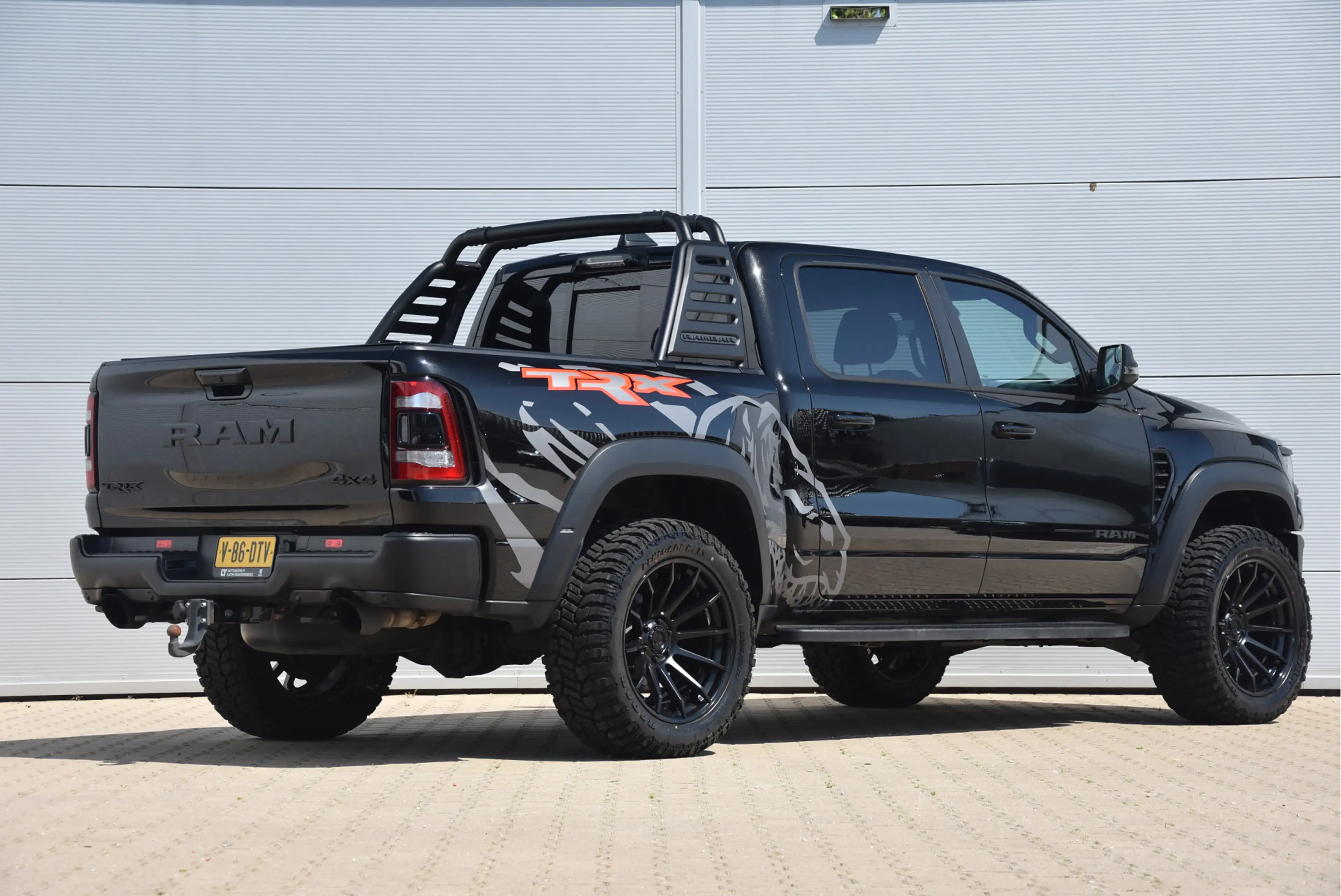 Dodge RAM 1500 6.2 V8 4x4 Crew Cab TRX | 22 inch | LPG — photo 2
