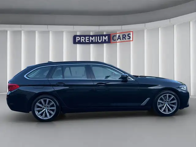 BMW 5 Series view 6