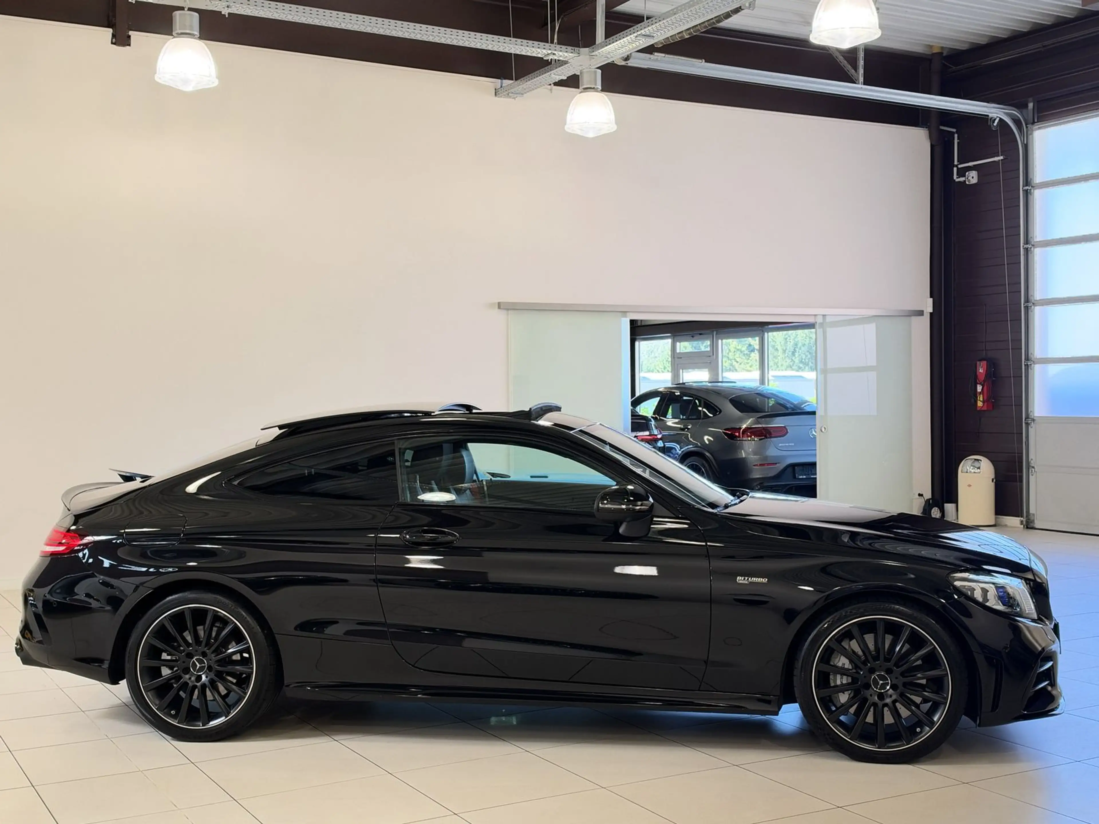 Mercedes-Benz C 43 AMG Coupe 4M *Perf AGA-Burmester-360°-19"* — photo 5
