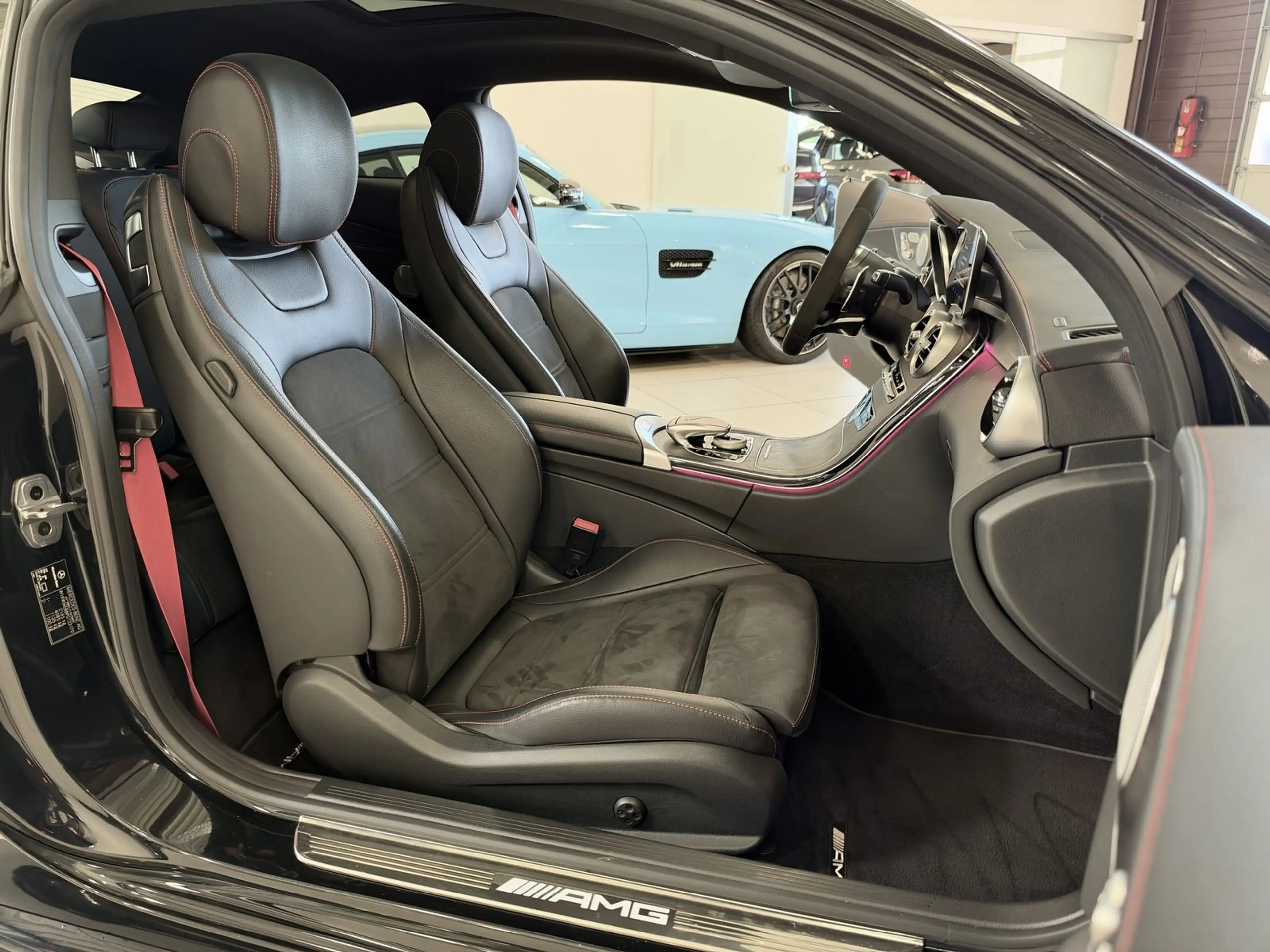 Mercedes-Benz C 43 AMG Coupe 4M *Perf AGA-Burmester-360°-19"* — photo 9