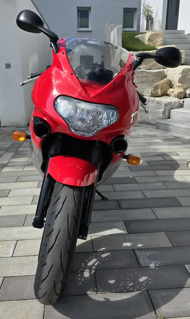Triumph TT 600 Rosso - 2