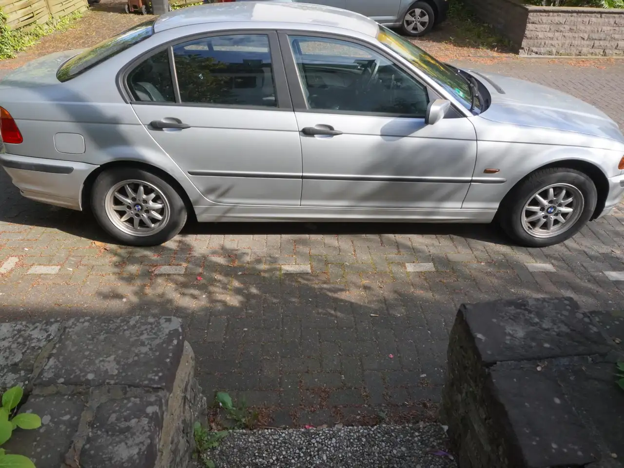 BMW 318i, foto 9