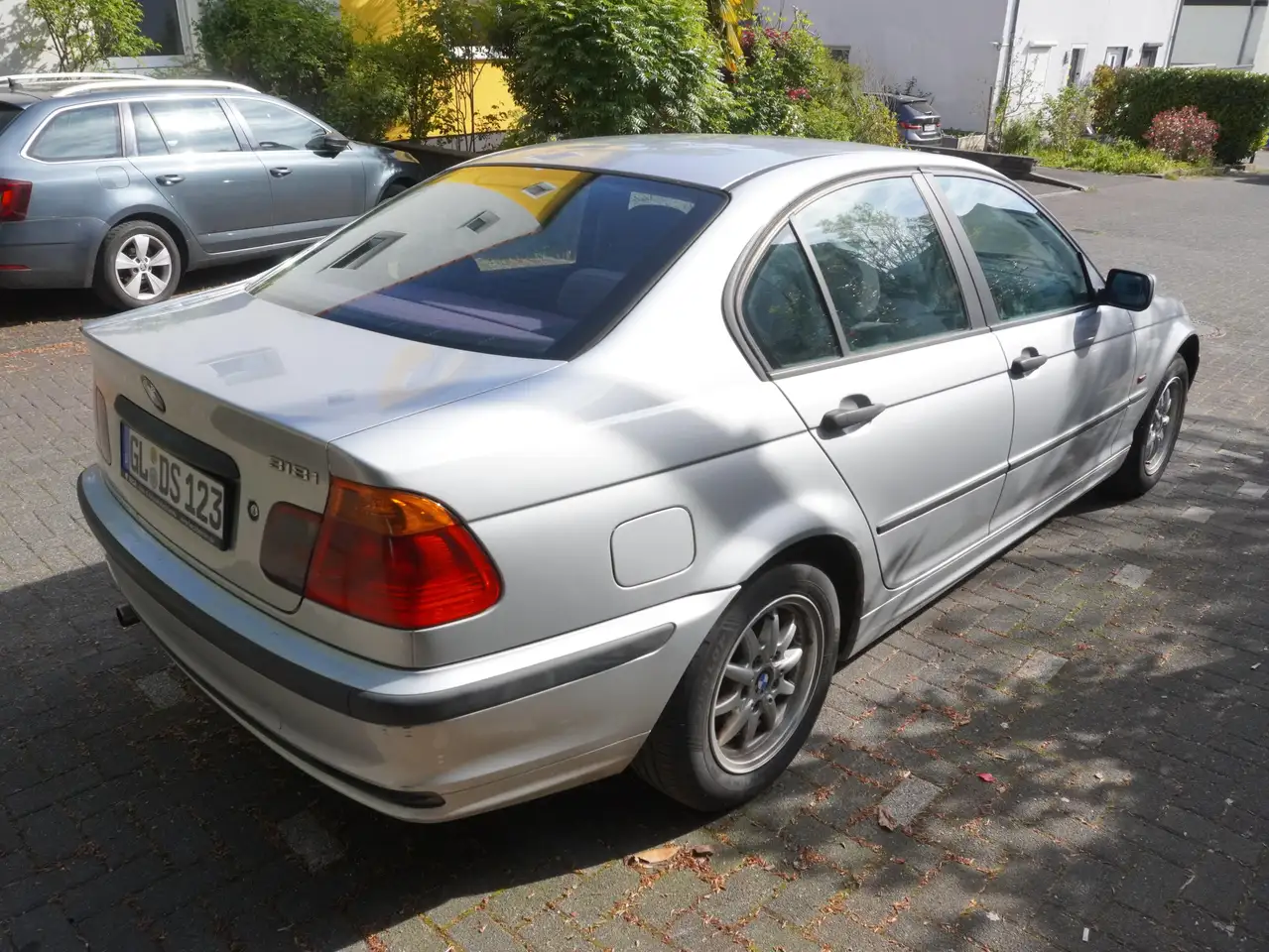 BMW 318i, foto 8