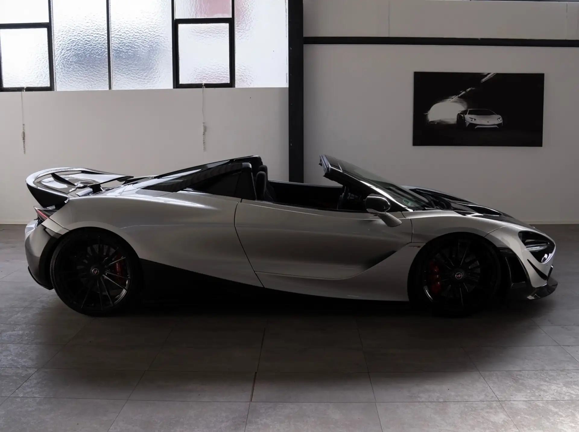 맥라렌 720S 720 Sport Spider 2019 은색 사진 4
