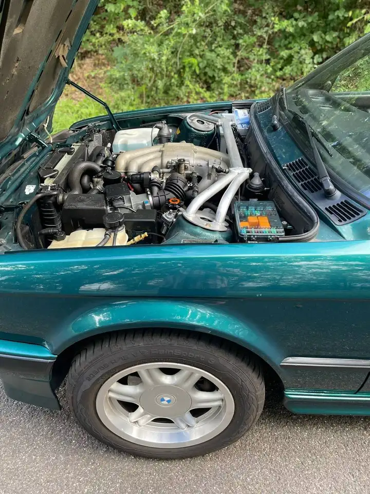 BMW 320i, foto 5