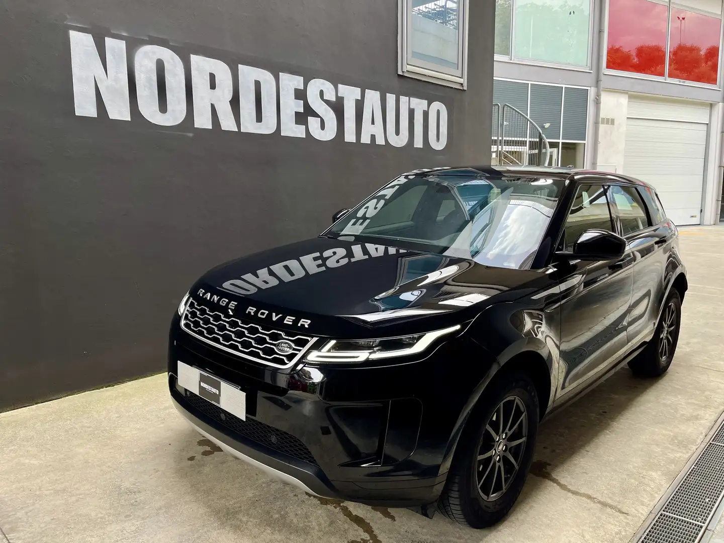 Land Rover Range Rover Evoque 2.0d i4 Mhev Awd 4X4 150cv Autom. Nazionale Zwart - 1
