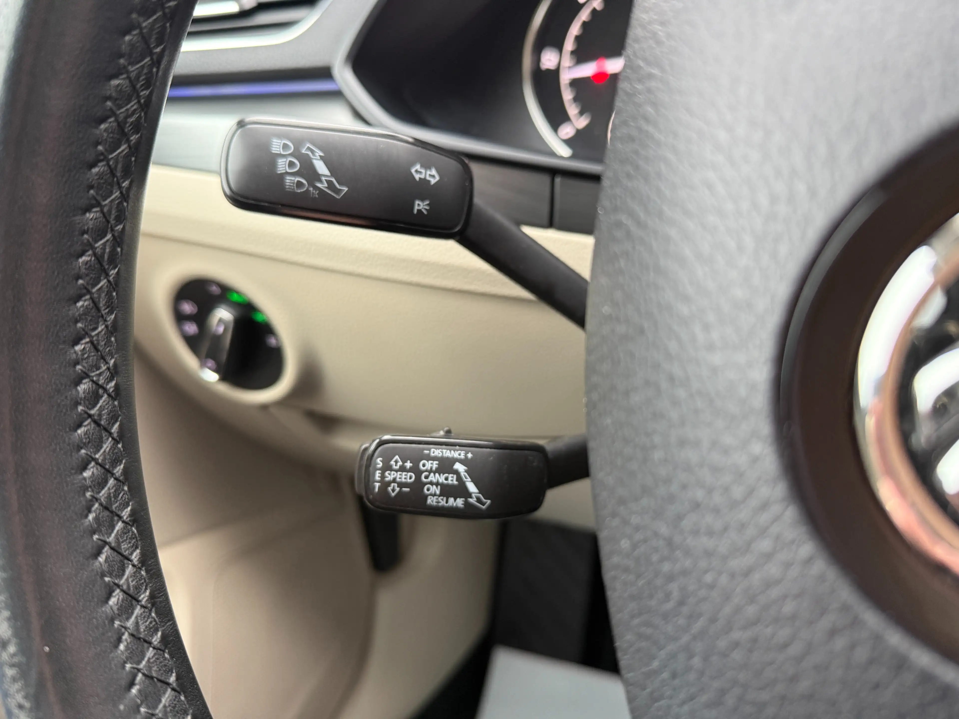 Skoda Superb Style 2.0 TDI DSG — photo 13