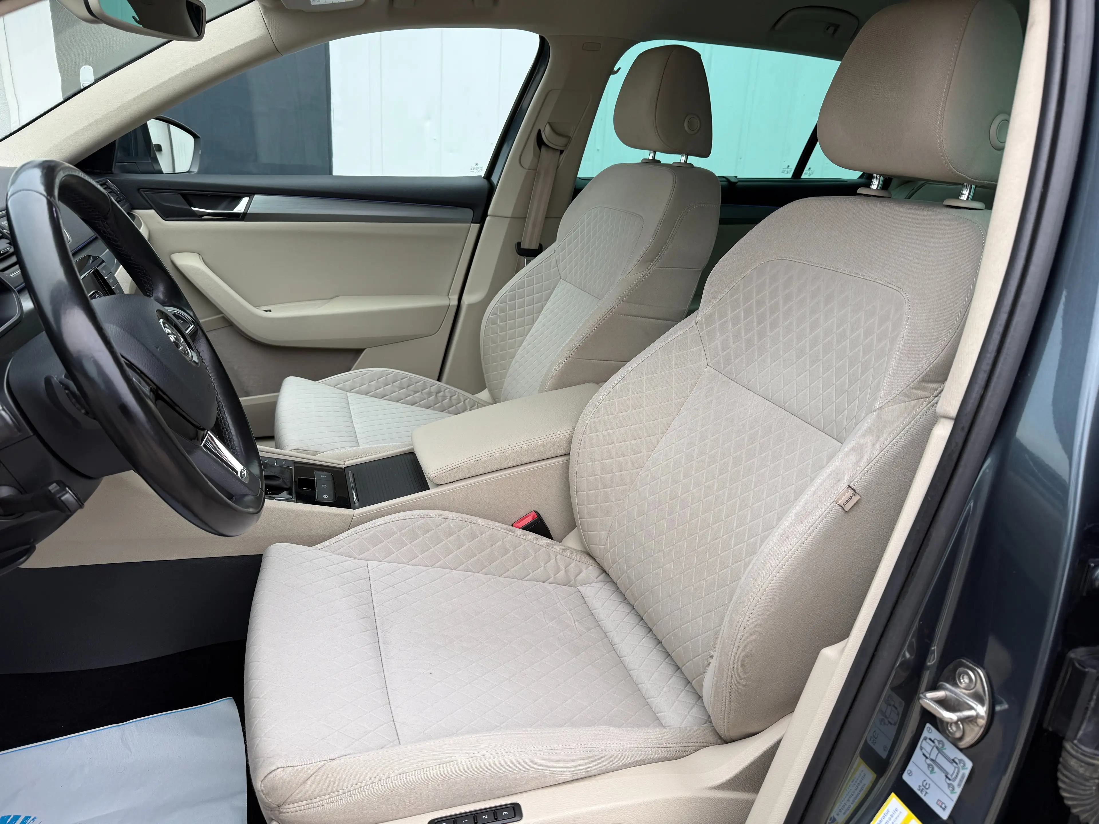 Skoda Superb Style 2.0 TDI DSG — photo 15