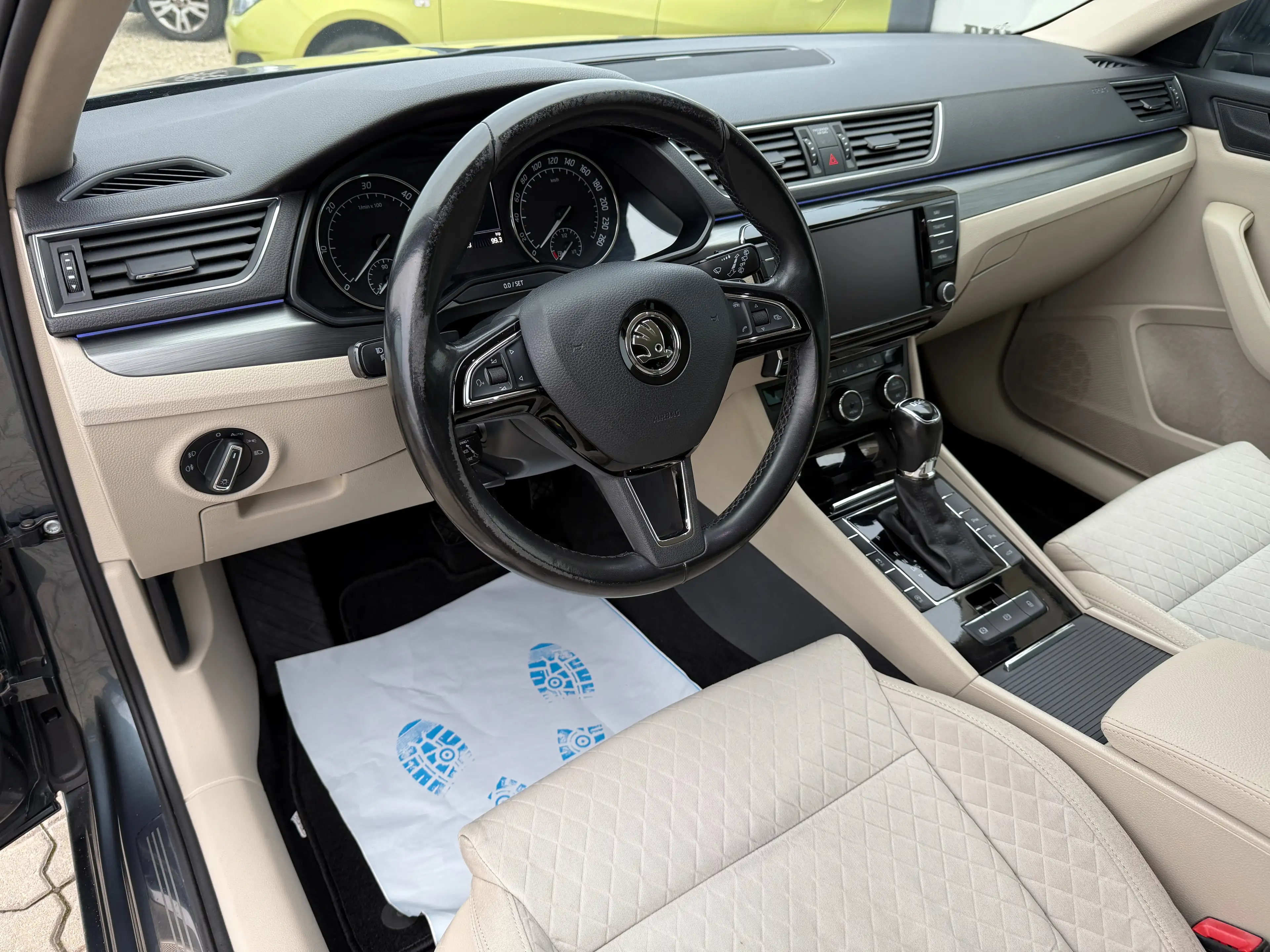 Skoda Superb Style 2.0 TDI DSG — photo 14