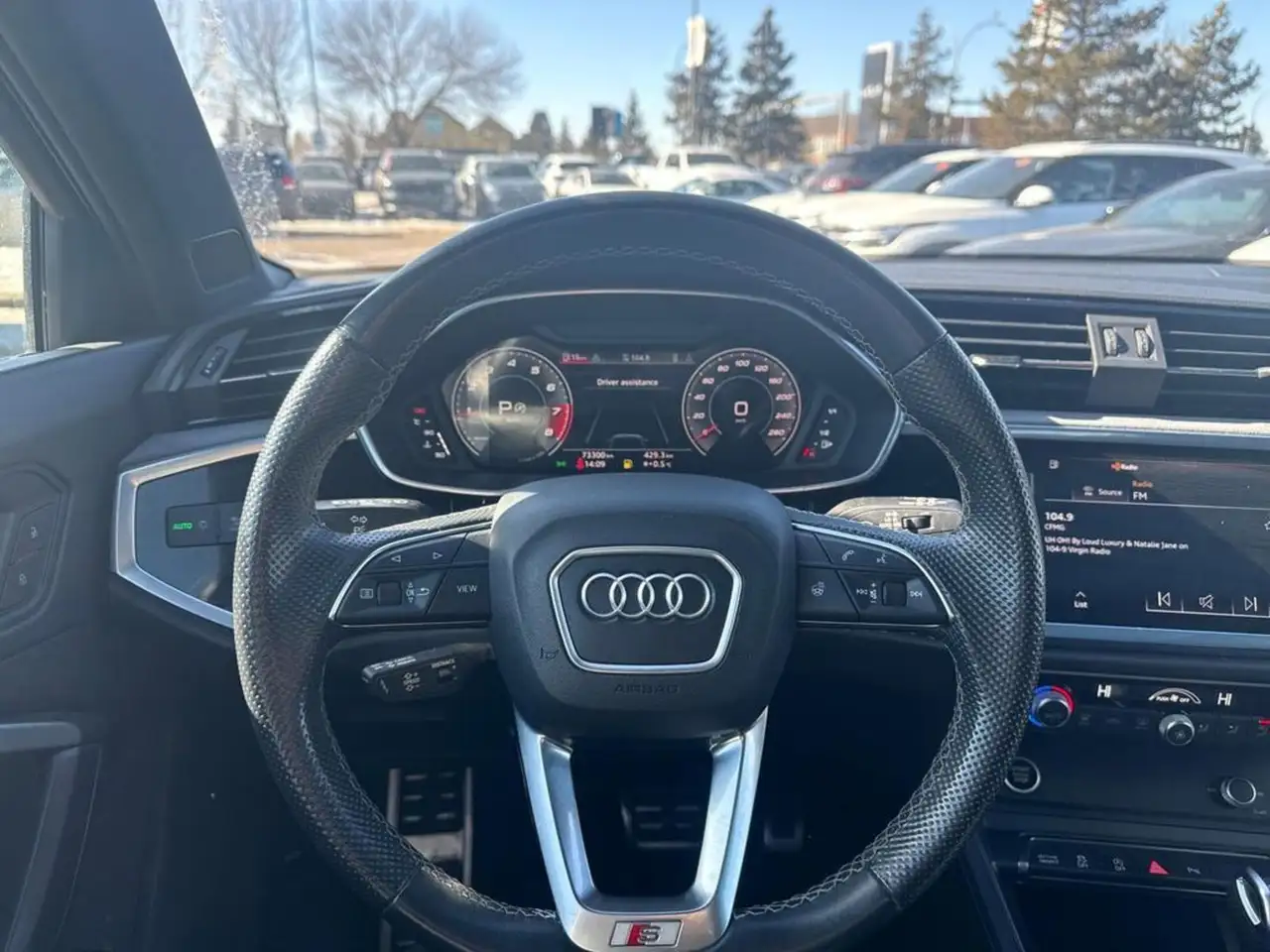 Audi Q3 снимка Audi Q3