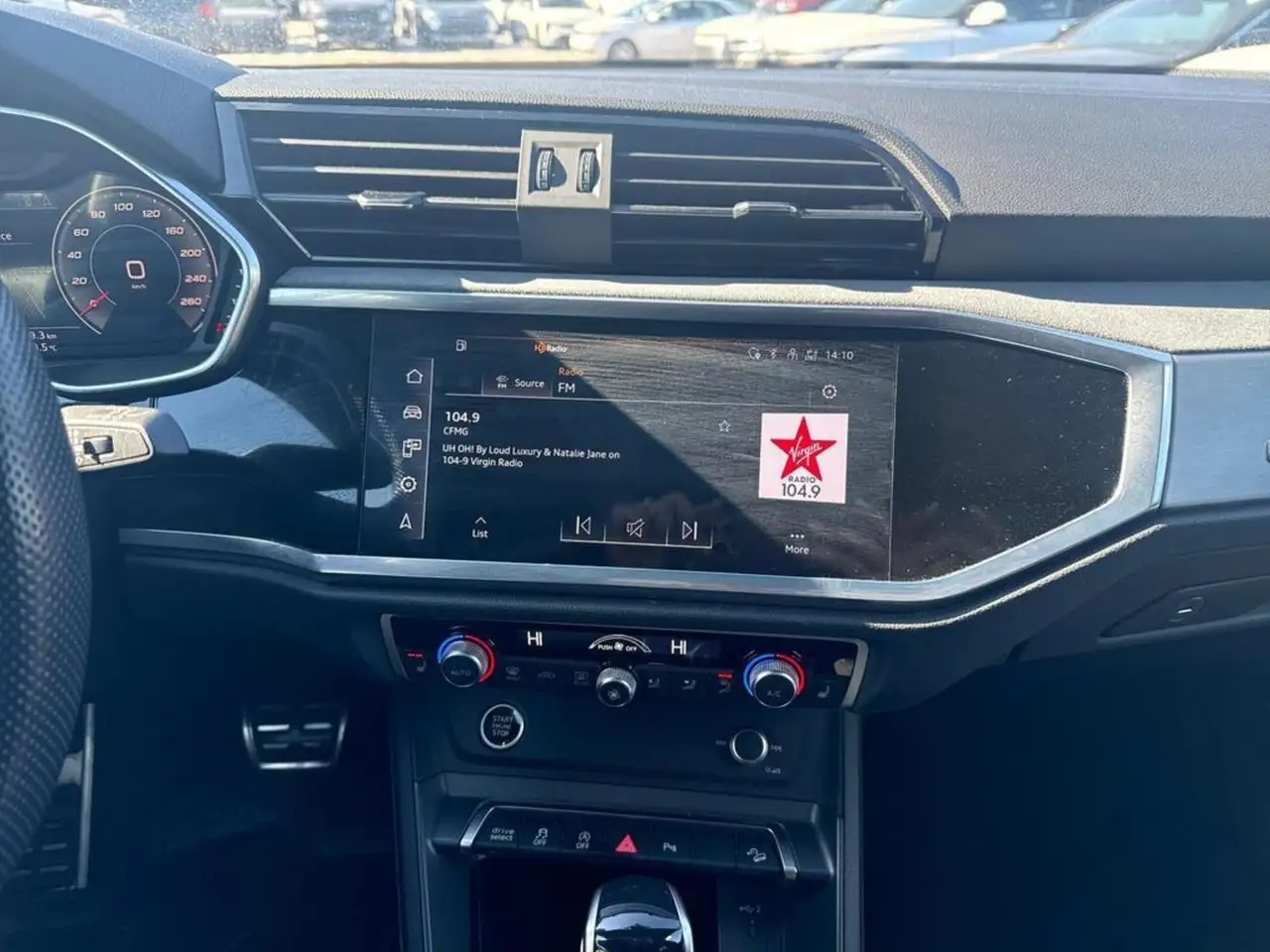 Audi Q3 снимка Audi Q3